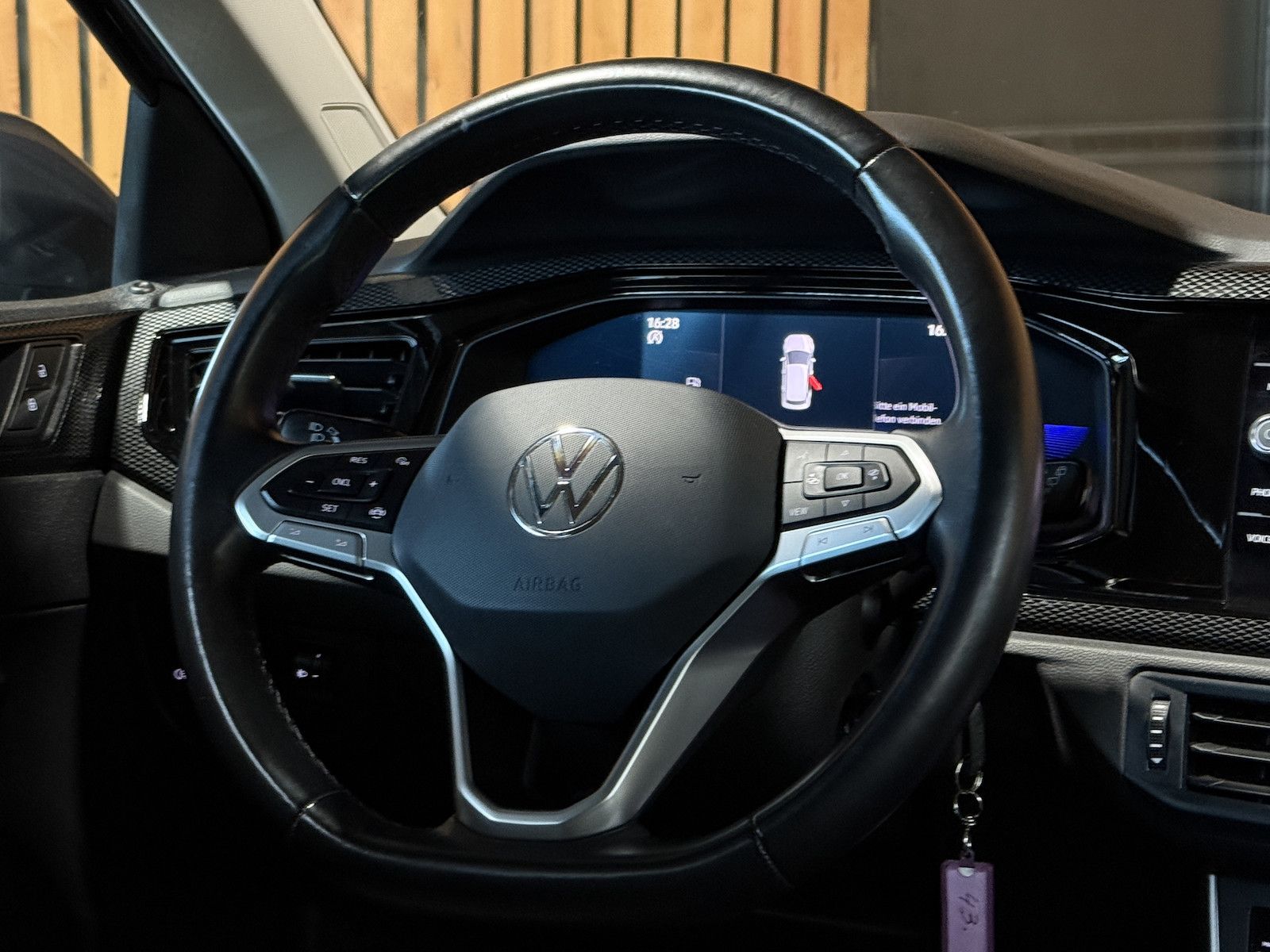 Fahrzeugabbildung Volkswagen Polo TSI Life 5-tg. *LED*PDC*Virtual*Sitzhz*App*