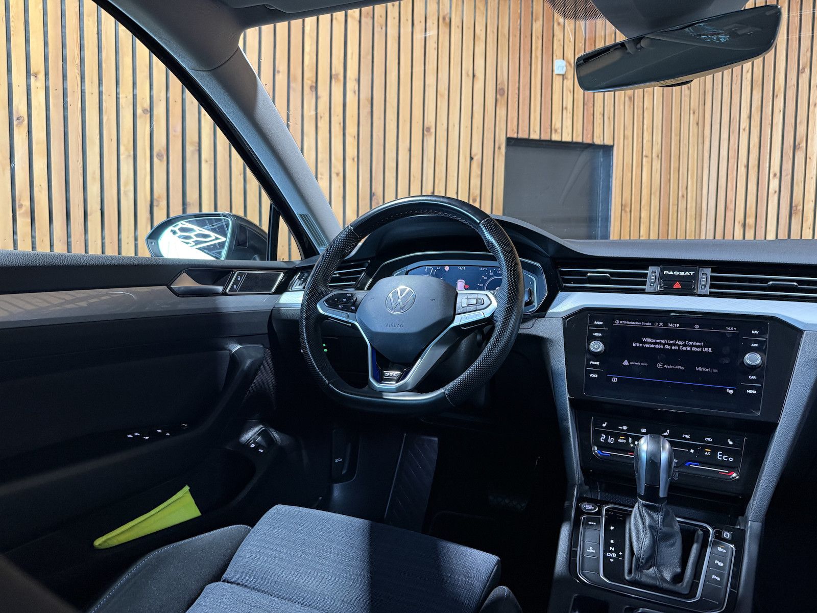 Fahrzeugabbildung Volkswagen Passat Variant GTE DSG *Navi*Kam*AHK*Virtual*ACC