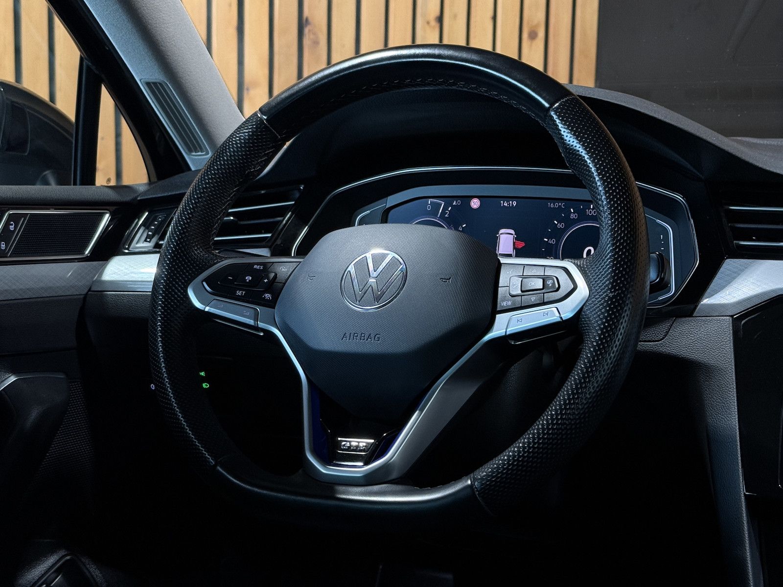 Fahrzeugabbildung Volkswagen Passat Variant GTE DSG *Navi*Kam*AHK*Virtual*ACC