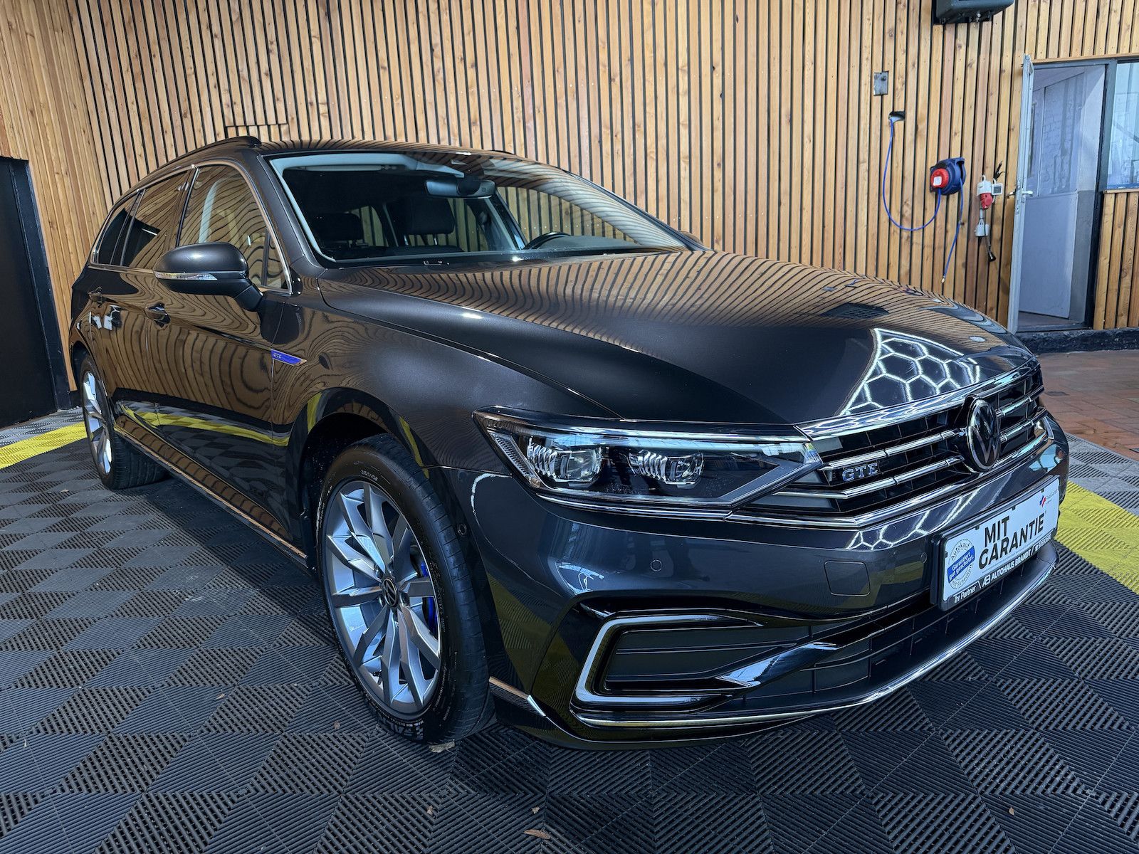 Fahrzeugabbildung Volkswagen Passat Variant GTE DSG *Navi*Kam*AHK*Virtual*ACC