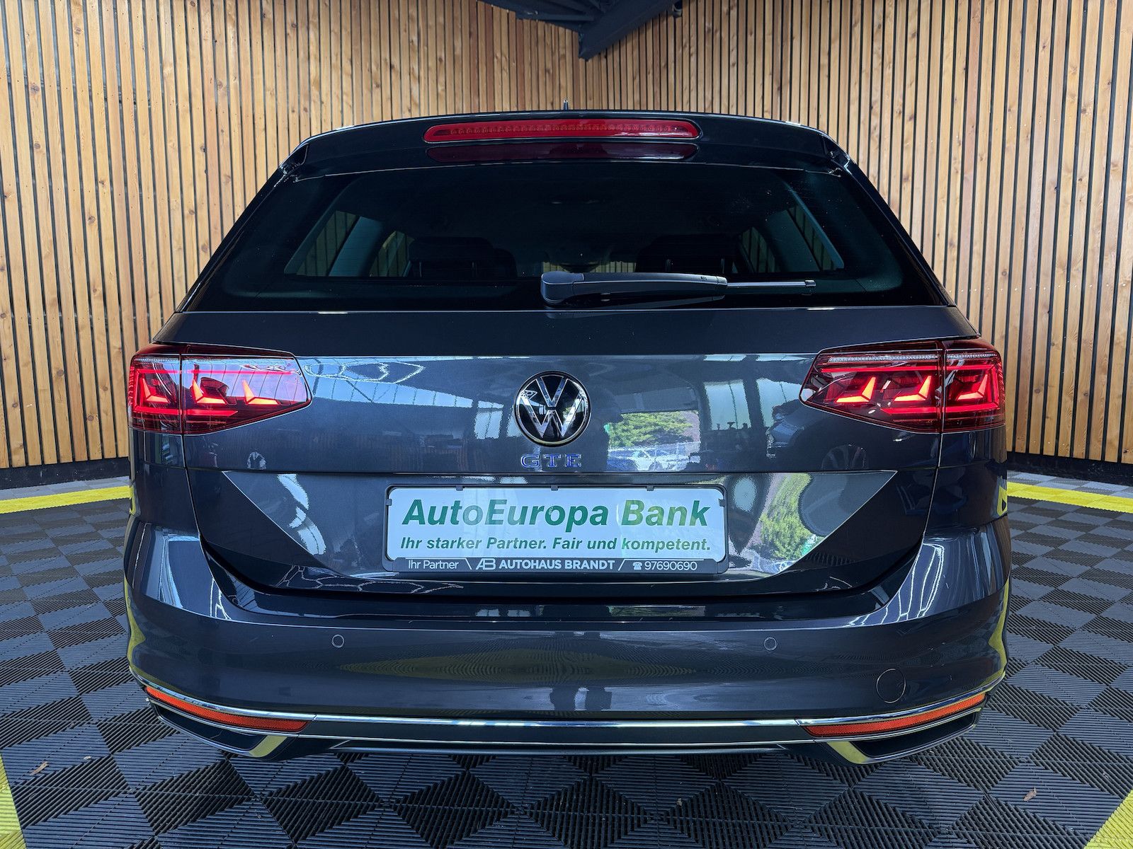 Fahrzeugabbildung Volkswagen Passat Variant GTE DSG *Navi*Kam*AHK*Virtual*ACC