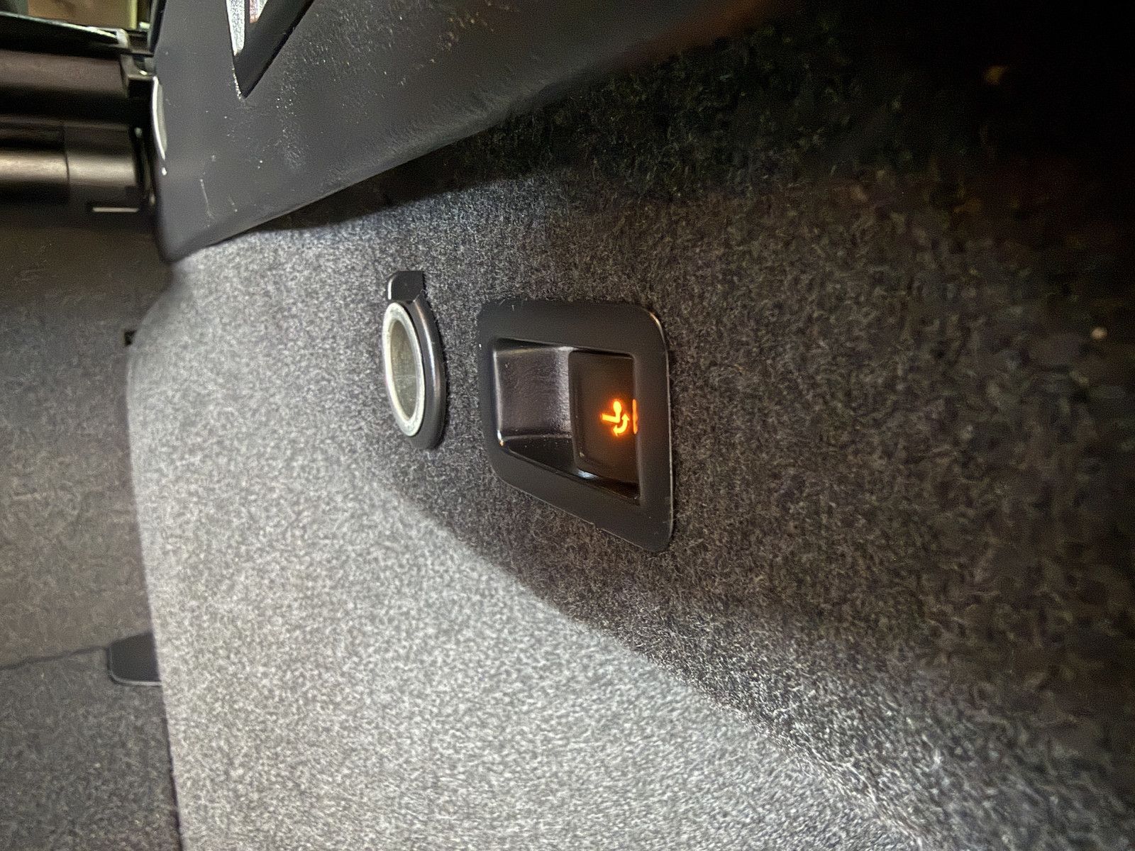 Fahrzeugabbildung Volkswagen Passat Variant GTE DSG *Navi*Kam*AHK*Virtual*ACC