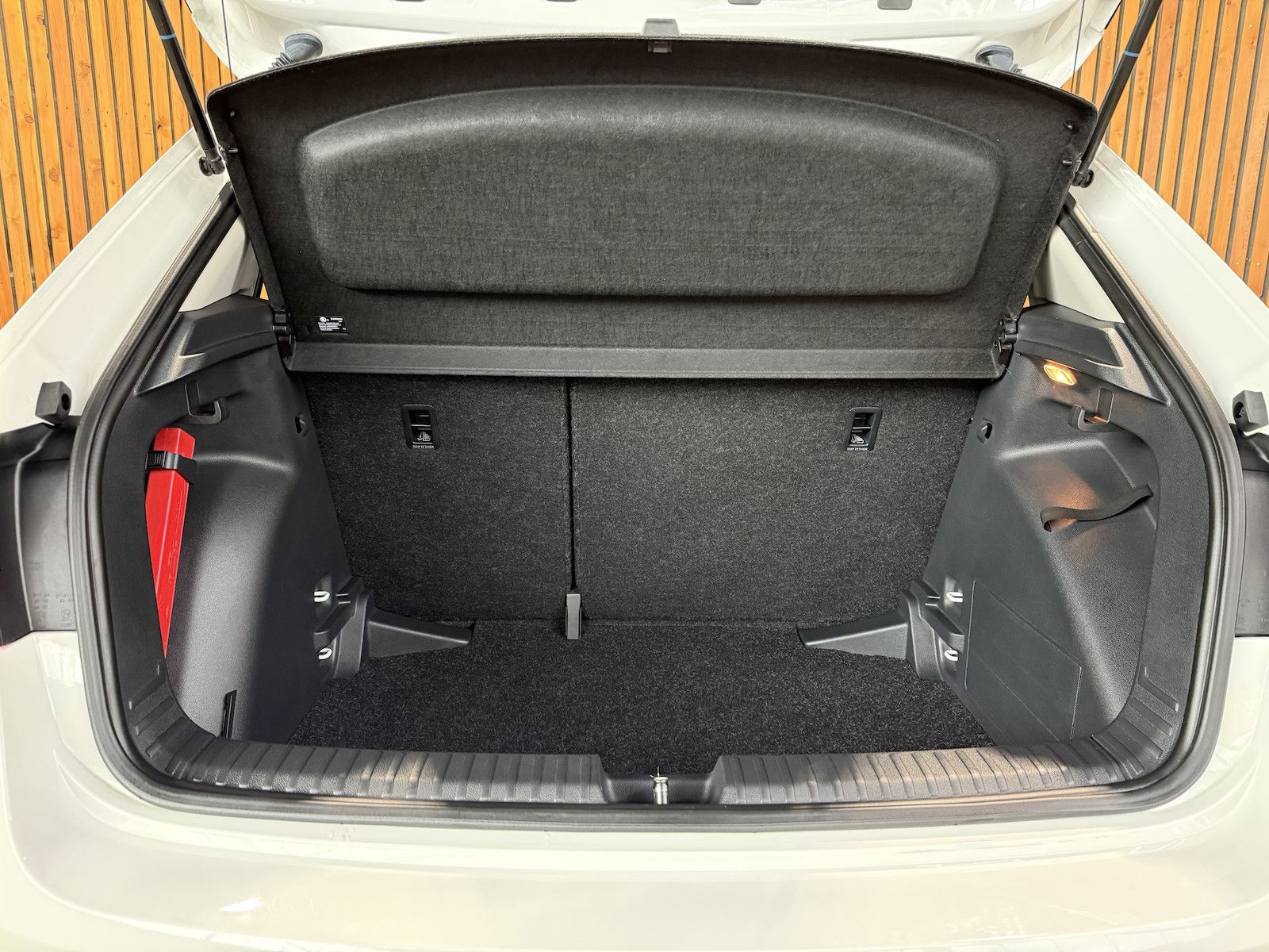 Fahrzeugabbildung SKODA Fabia 1,0 MPI Ambition *LED*Tempo*PDC*App*Sitzhz