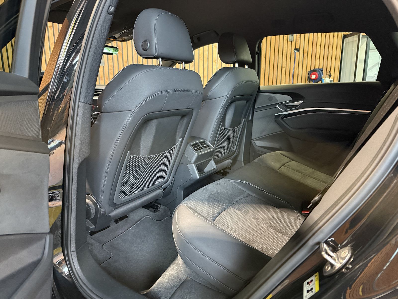 Fahrzeugabbildung Audi e-tron 50 qu. S Line *Navi*Kam*Virt*Luft*Matrix*