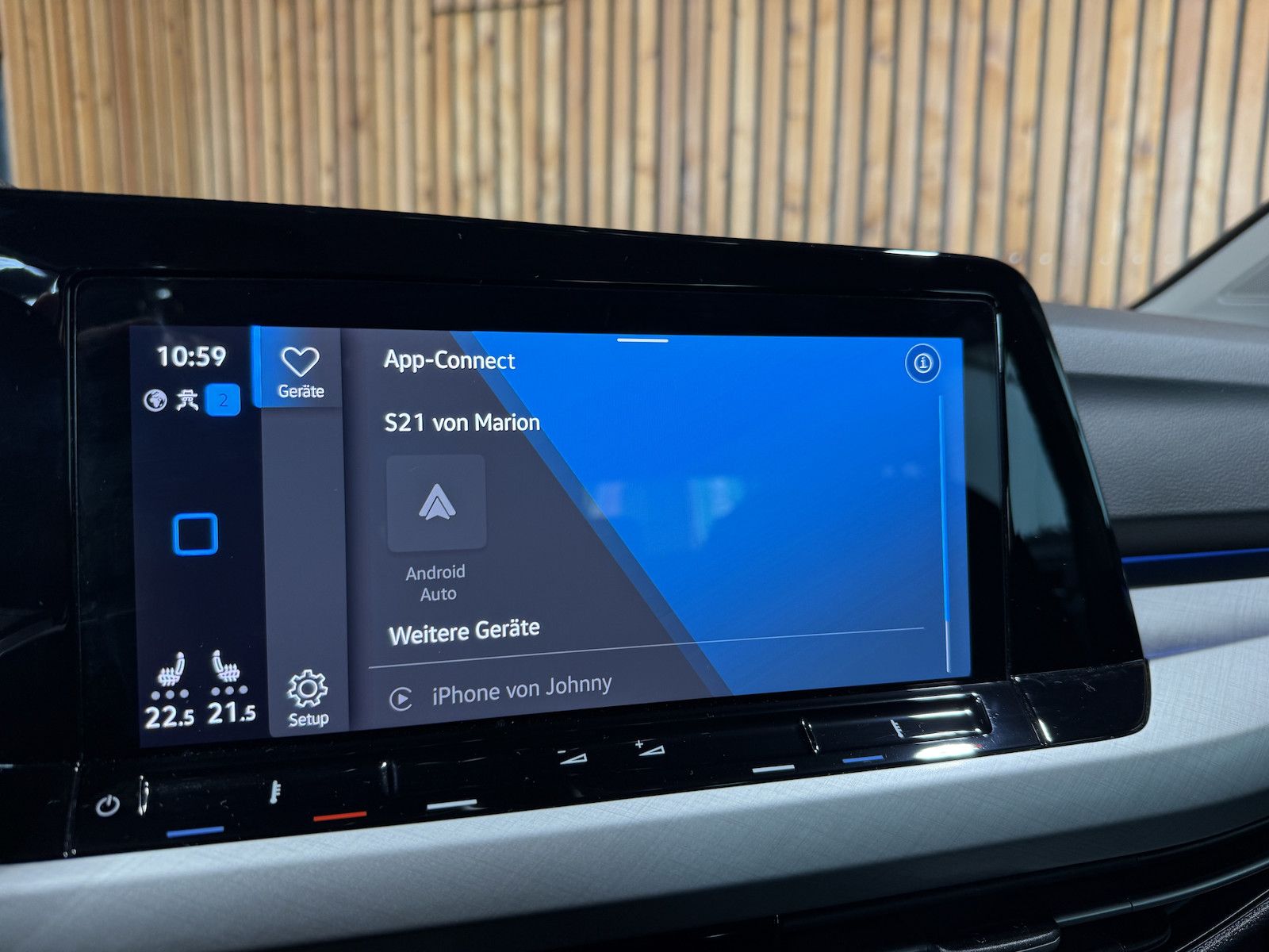 Fahrzeugabbildung Volkswagen Golf 2,0 TDI DSG Life *Navi*ACC*LED*Keyless*