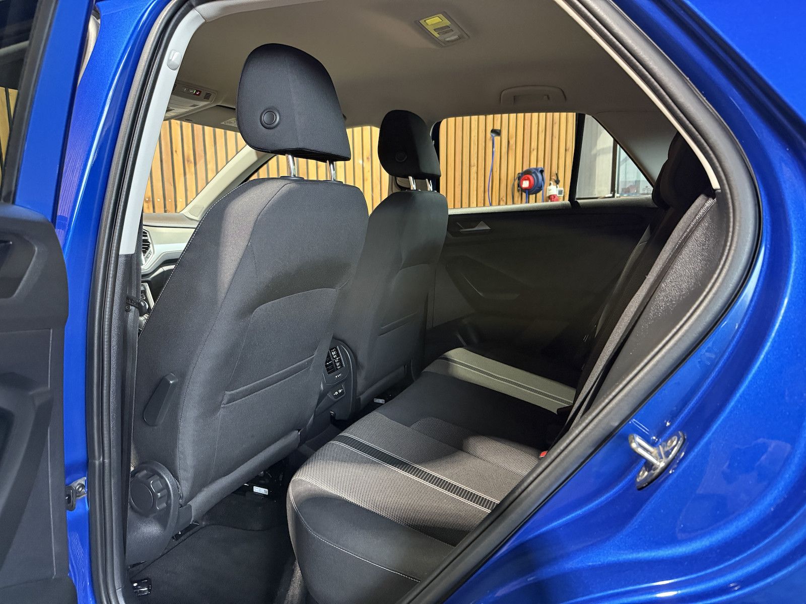 Fahrzeugabbildung Volkswagen T-Roc 1,5 TSI Style *Navi*AHK*PDC*el.Heckklappe*