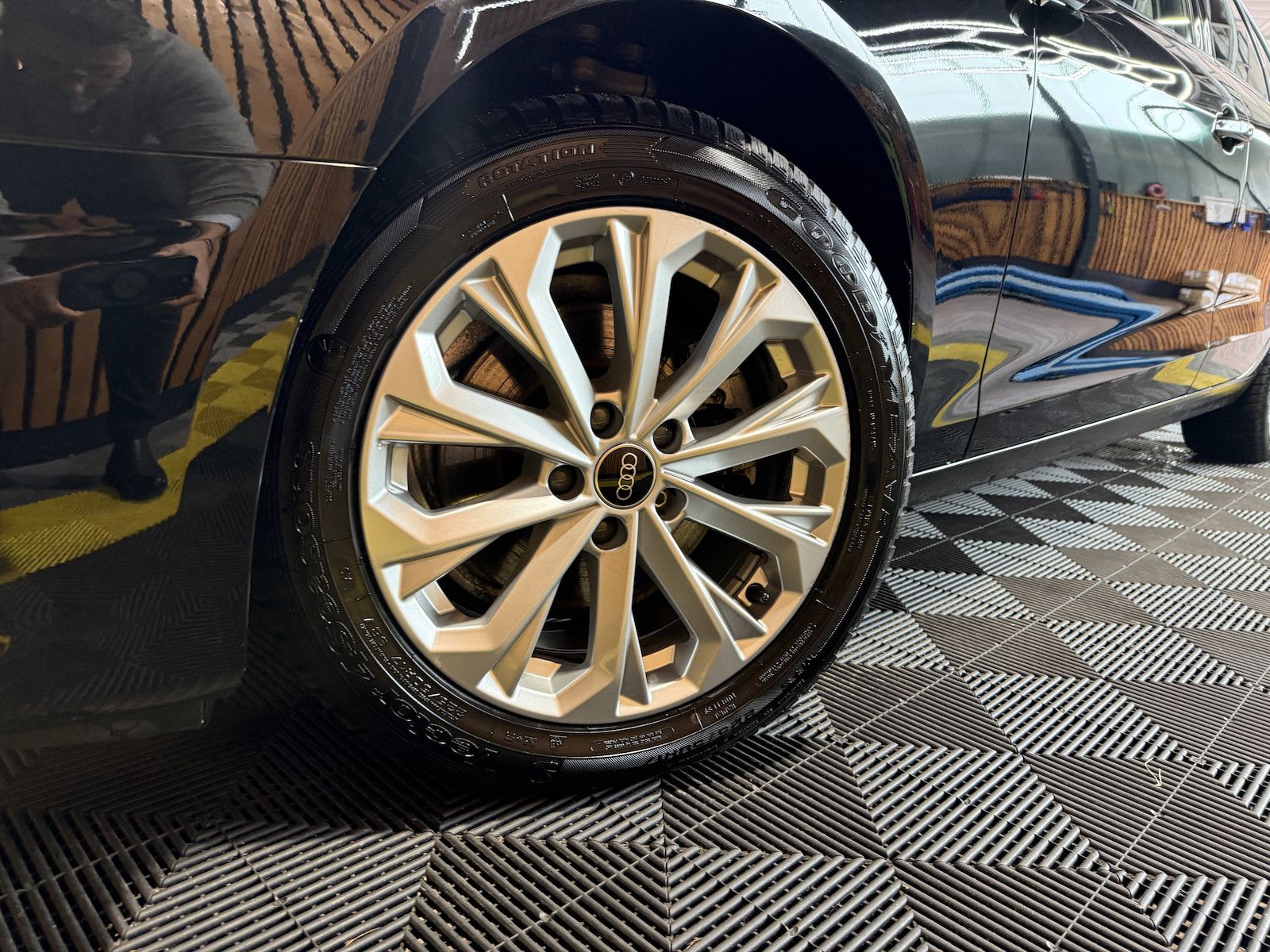Fahrzeugabbildung Audi A4 Avant 2,0 TDI Aut. *Navi+*ACC*AHK*Kamera*App*