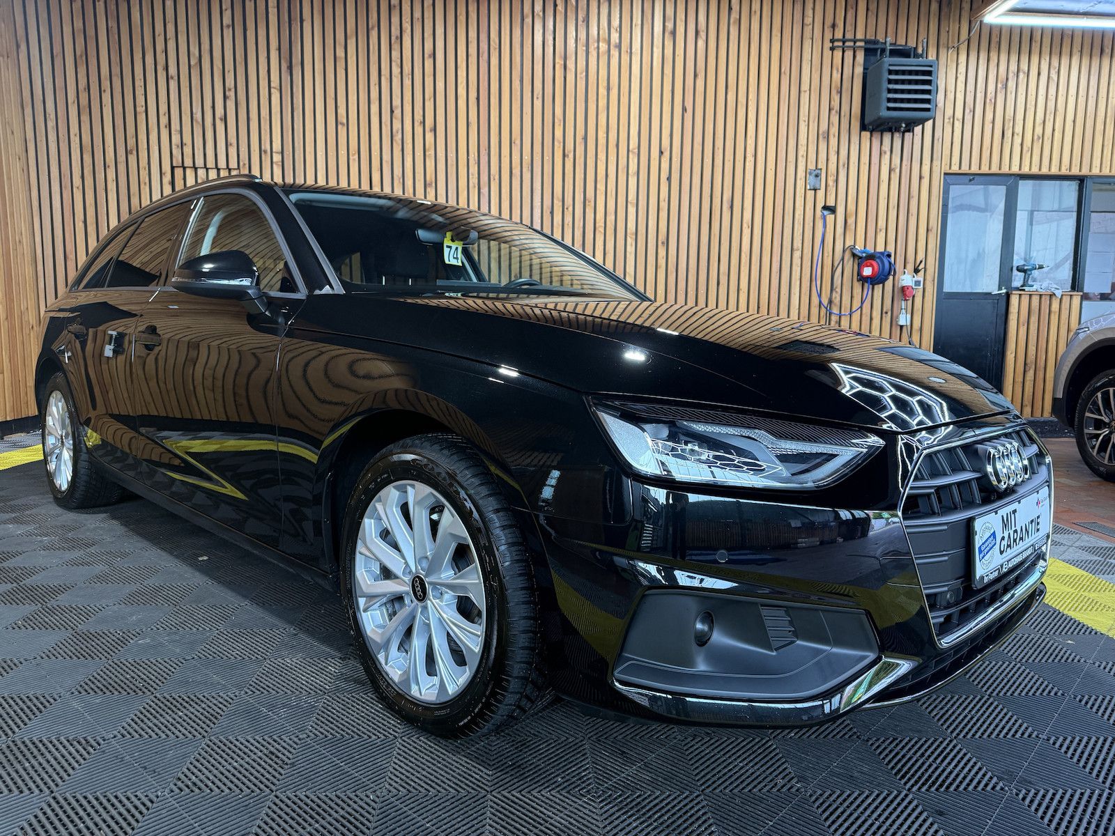 Fahrzeugabbildung Audi A4 Avant 2,0 TDI Aut. *Navi+*ACC*AHK*Kamera*App*