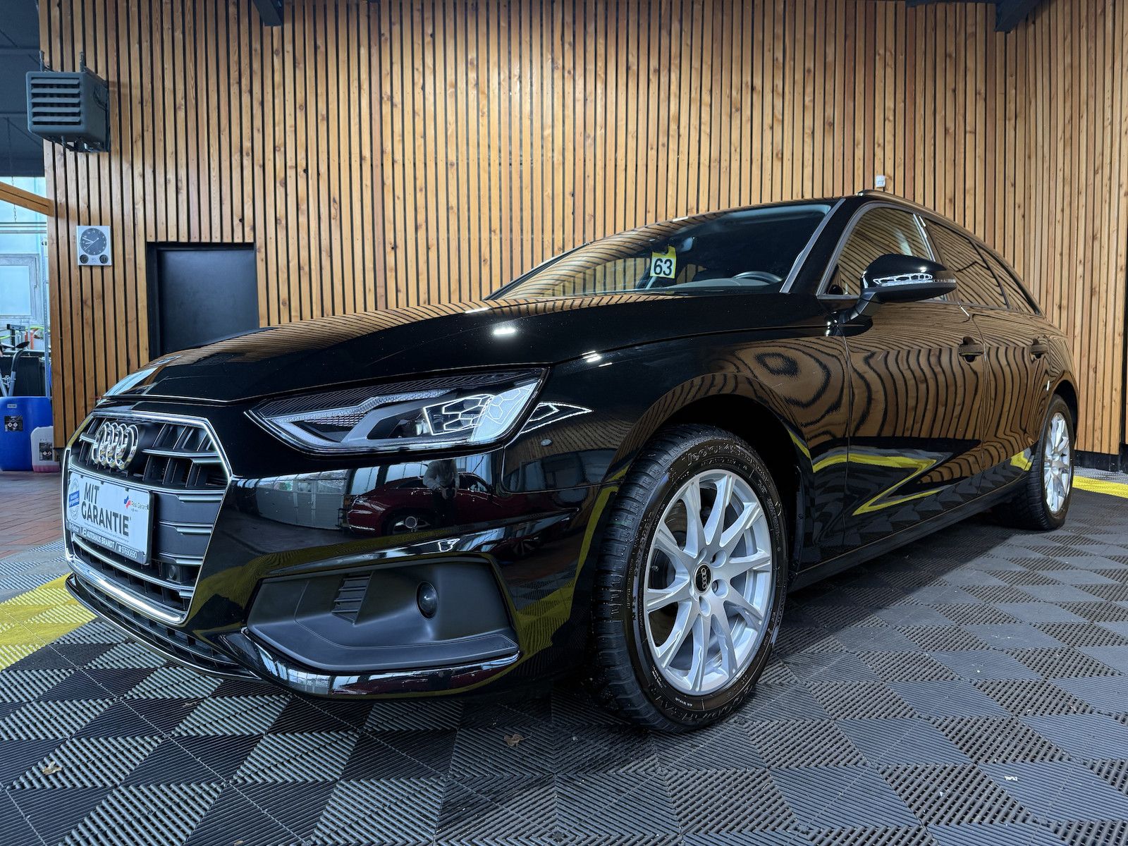 Audi A4 Avant 2,0 TDI Aut. *Navi+*ACC*AHK*Kamera*App*