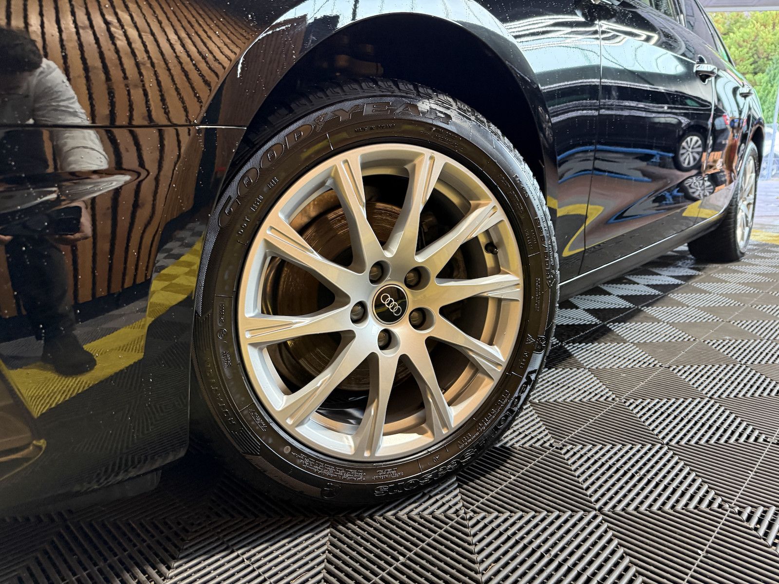 Fahrzeugabbildung Audi A4 Avant 2,0 TDI Aut. *Navi+*ACC*AHK*Kamera*App*