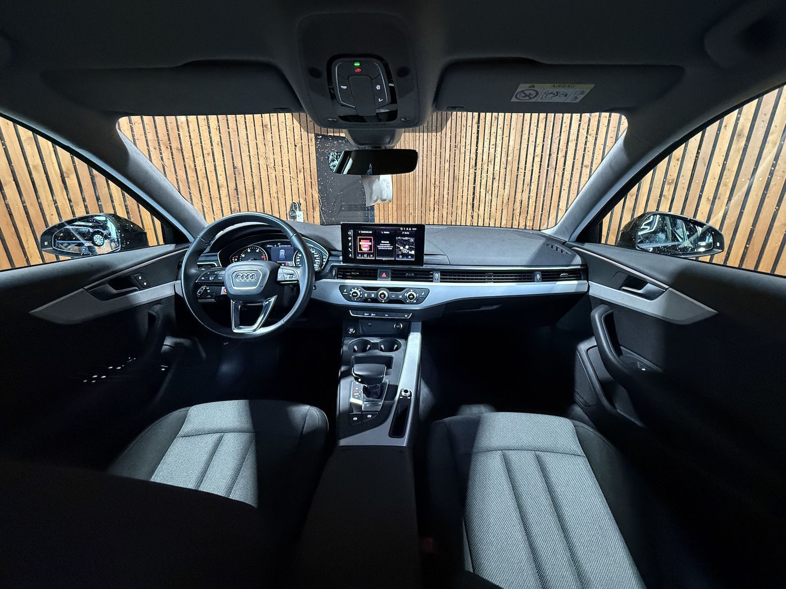 Fahrzeugabbildung Audi A4 Avant 2,0 TDI Aut. *Navi+*ACC*AHK*Kamera*App*