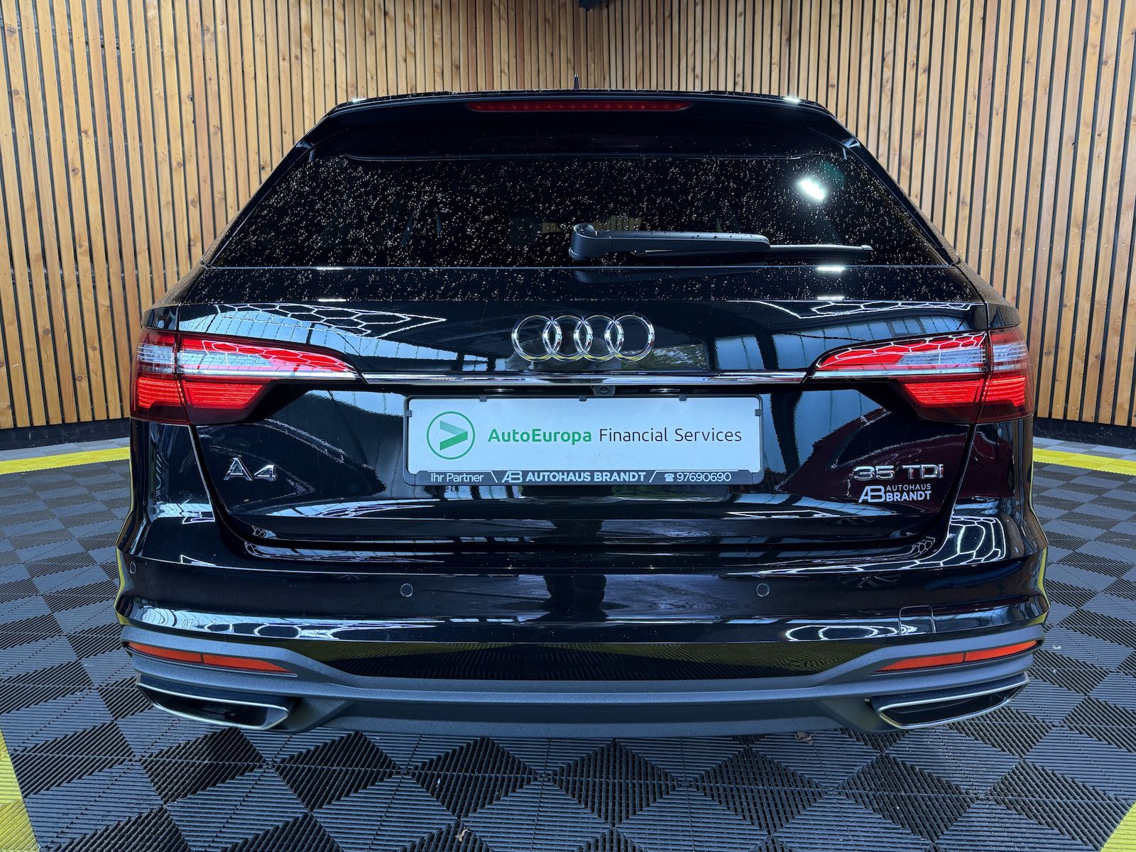Fahrzeugabbildung Audi A4 Avant 2,0 TDI Aut. *Navi+*ACC*AHK*Kamera*App*