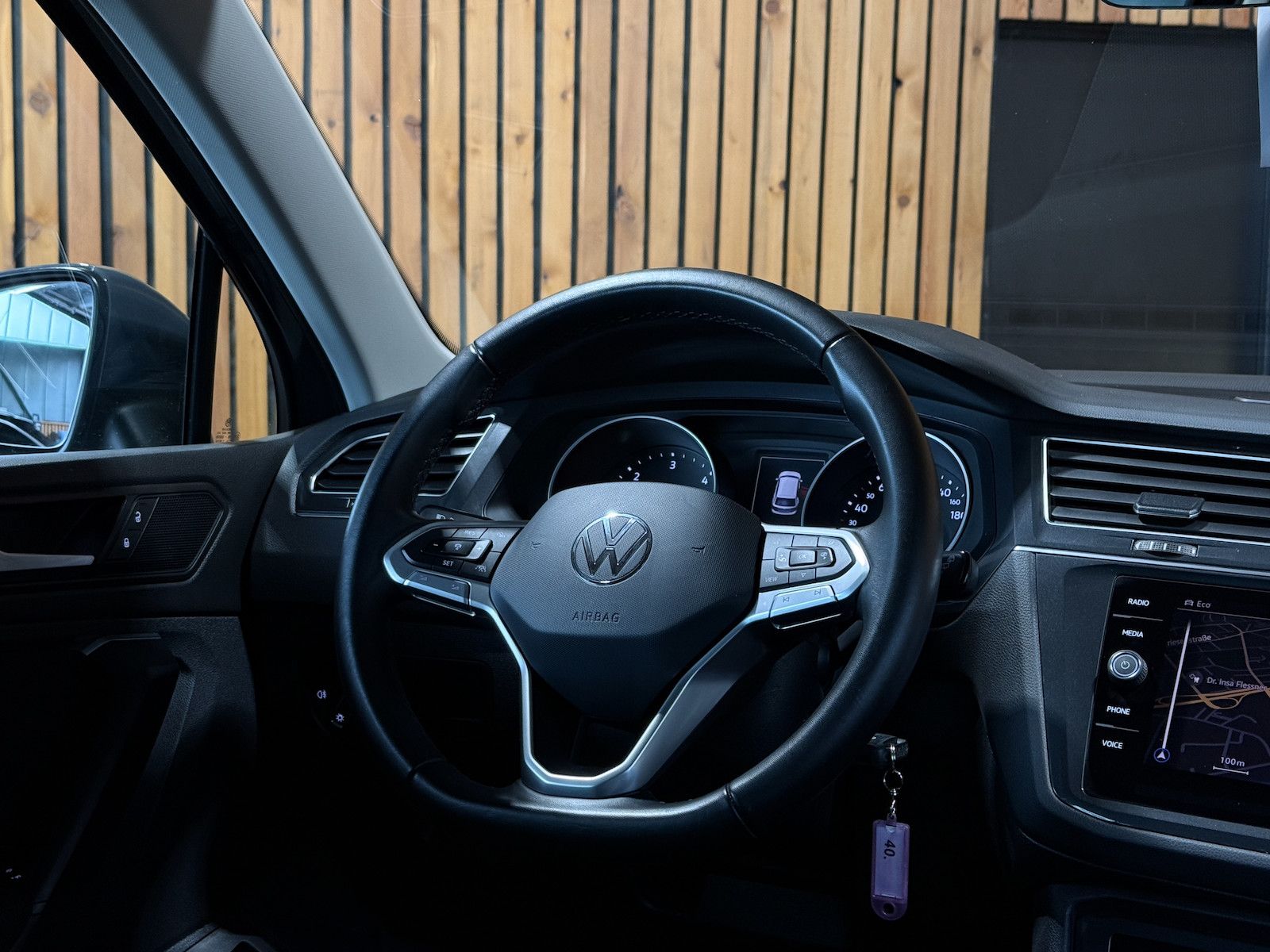 Fahrzeugabbildung Volkswagen Tiguan 2,0 TDI Active DSG *Navi*AHK*Kam*ACC*LED