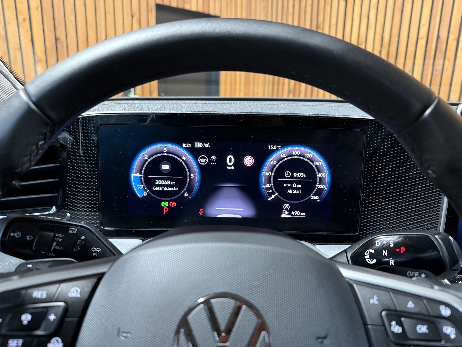 Fahrzeugabbildung Volkswagen Passat Variant 2,0 TDI DSG *Navi*AHK*360°*LED*