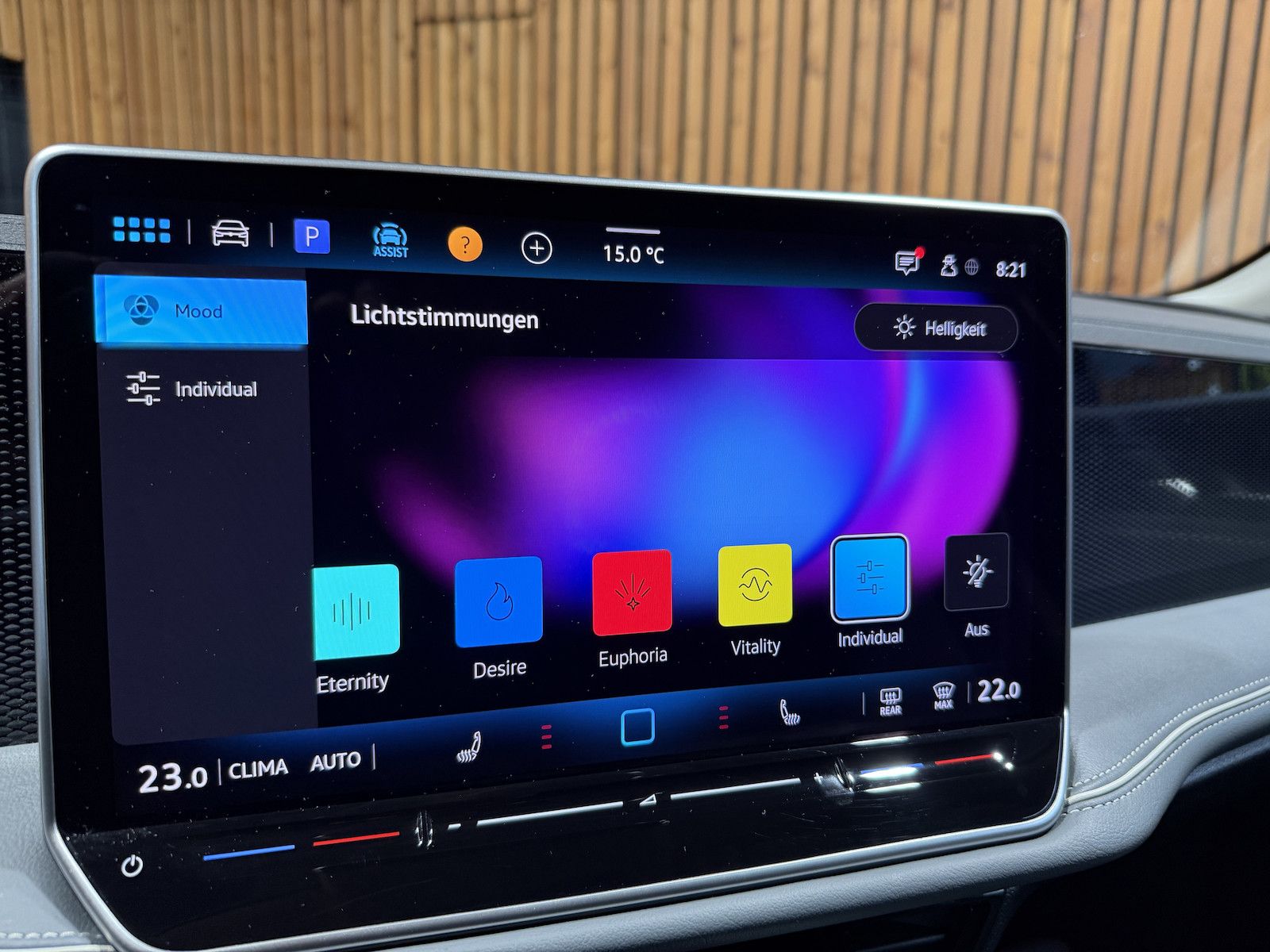 Fahrzeugabbildung Volkswagen Passat Variant 2,0 TDI DSG *Navi*AHK*360°*LED*