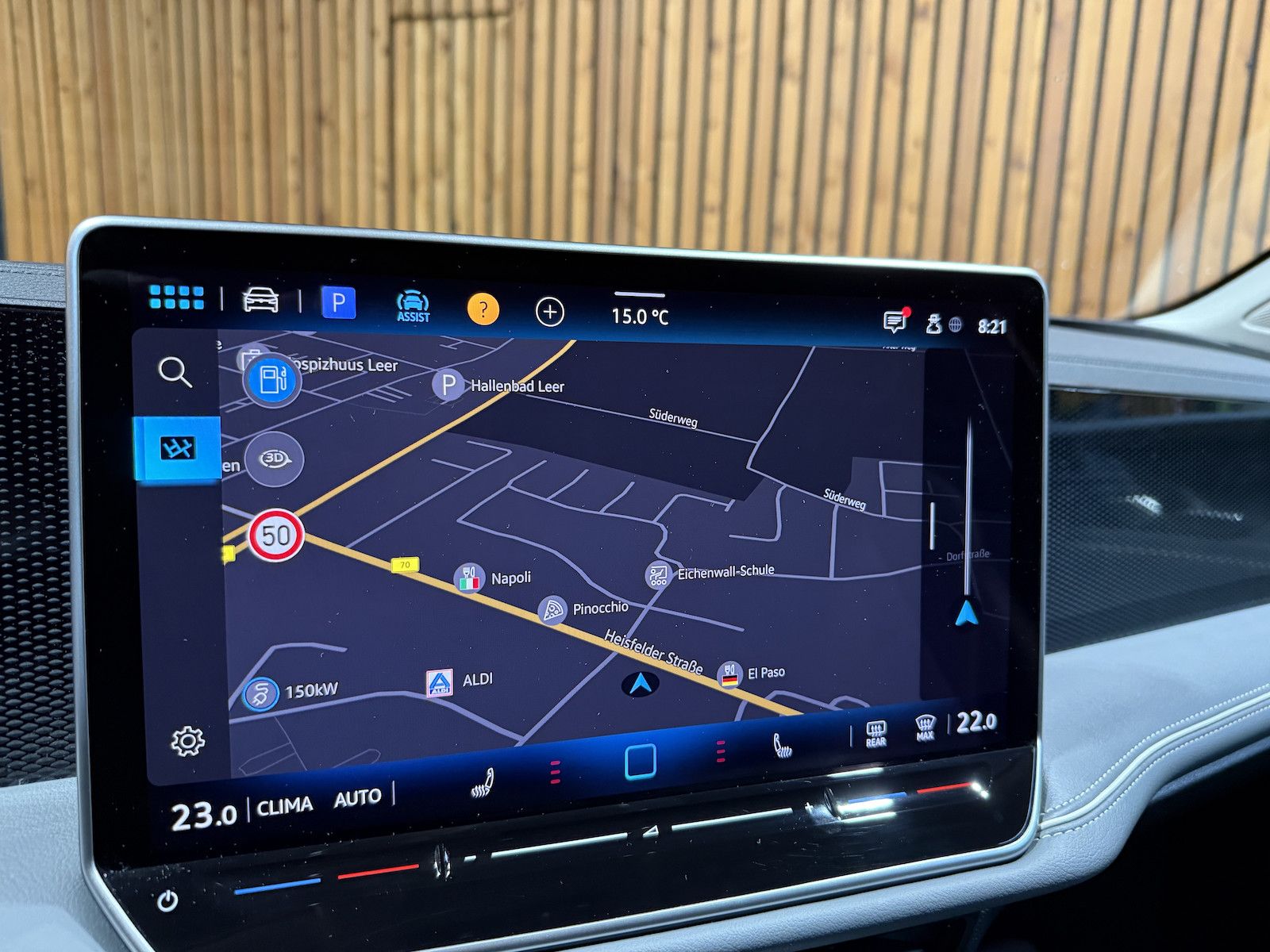 Fahrzeugabbildung Volkswagen Passat Variant 2,0 TDI DSG *Navi*AHK*360°*LED*