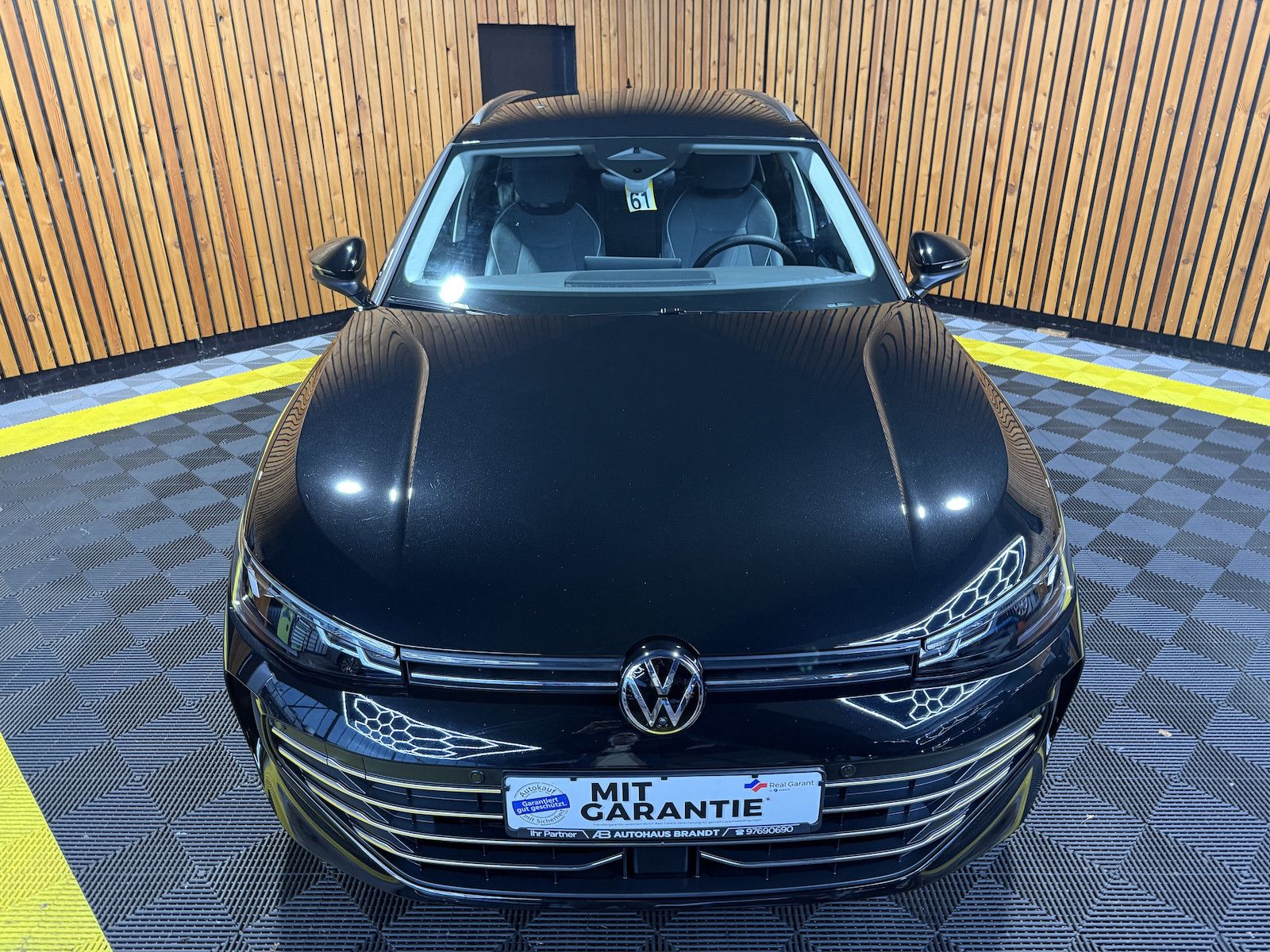 Fahrzeugabbildung Volkswagen Passat Variant 2,0 TDI DSG *Navi*AHK*360°*LED*