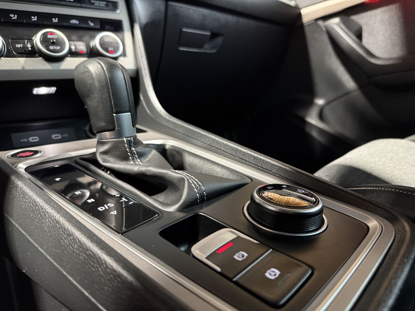 Fahrzeugabbildung SEAT Ateca 1,5 TSI X-Per. DSG *Navi*LED*Kam*Virt*AHK*