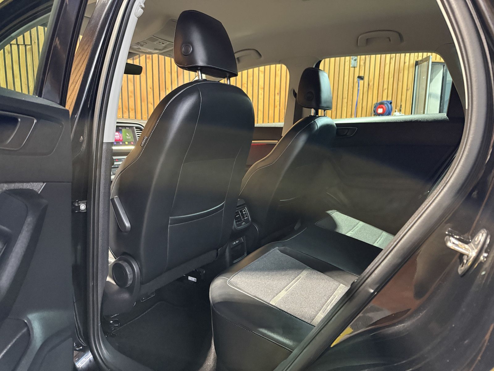 Fahrzeugabbildung SEAT Ateca 1,5 TSI X-Per. DSG *Navi*LED*Kam*Virt*AHK*