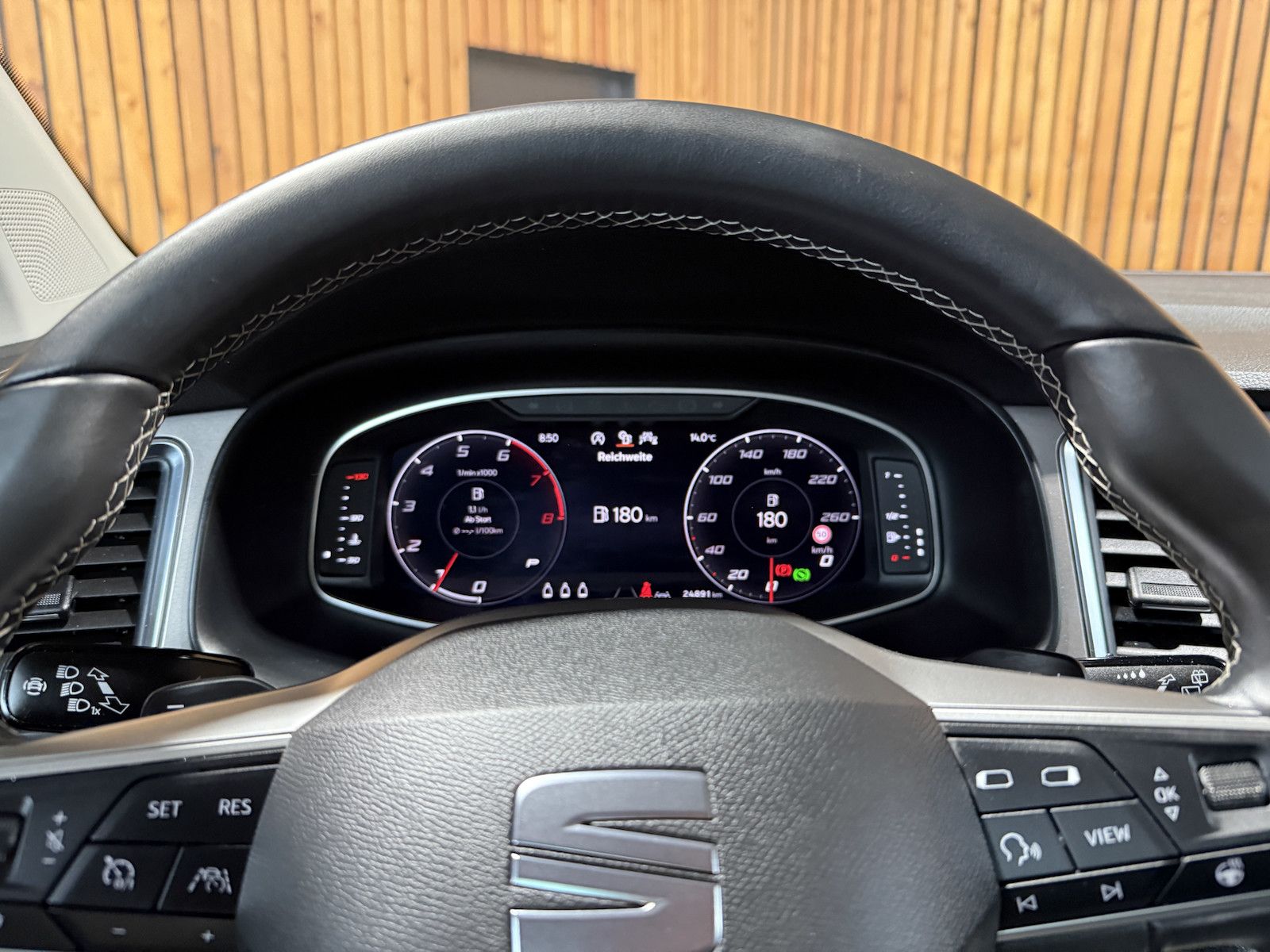 Fahrzeugabbildung SEAT Ateca 1,5 TSI X-Per. DSG *Navi*LED*Kam*Virt*AHK*