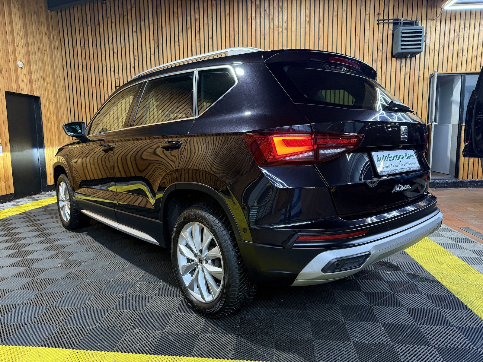 Fahrzeugabbildung SEAT Ateca 1,5 TSI X-Per. DSG *Navi*LED*Kam*Virt*AHK*