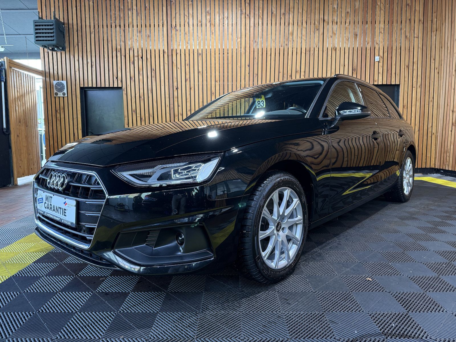 Audi A4 Avant 2,0 TDI Aut. *Navi+*ACC*AHK*Kamera*App*