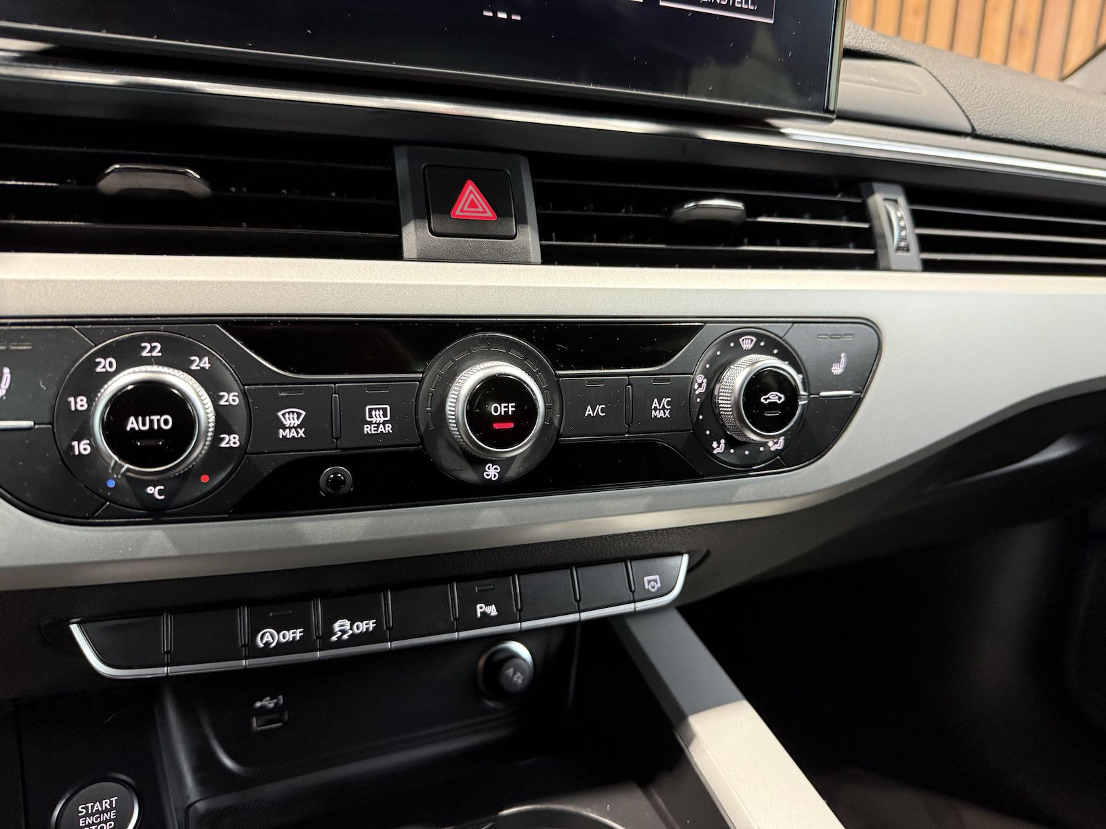 Fahrzeugabbildung Audi A4 Avant 2,0 TDI Aut. *Navi+*ACC*AHK*Kamera*App*