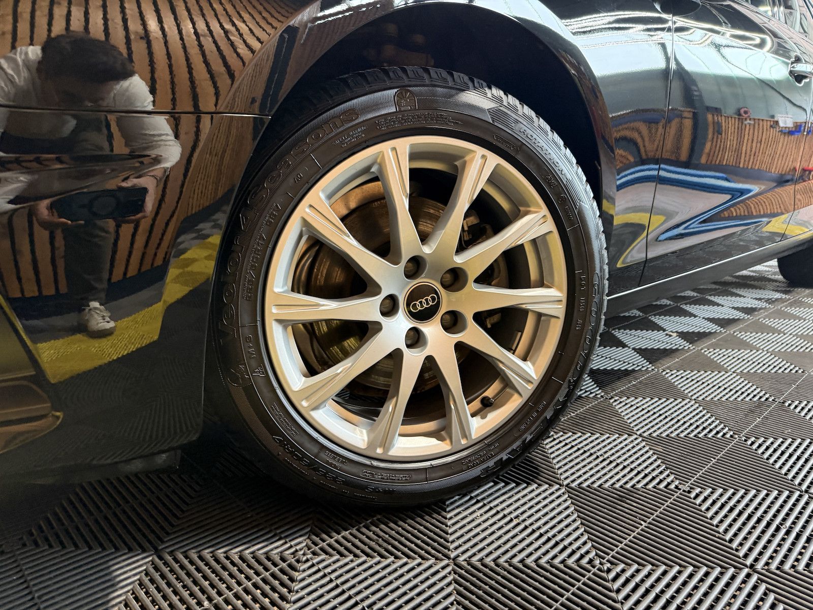 Fahrzeugabbildung Audi A4 Avant 2,0 TDI Aut. *Navi+*ACC*AHK*Kamera*App*