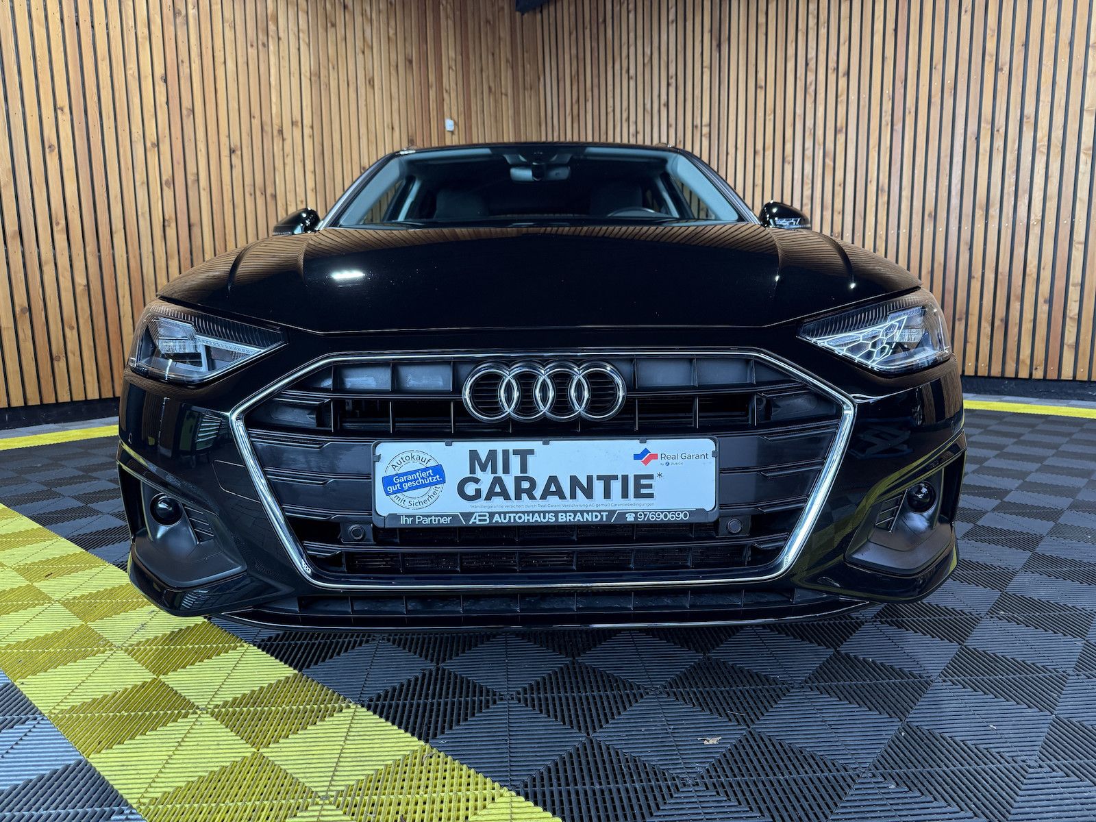 Fahrzeugabbildung Audi A4 Avant 2,0 TDI Aut. *Navi+*ACC*AHK*Kamera*App*
