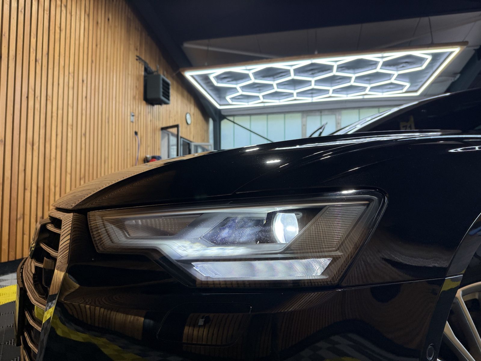 Fahrzeugabbildung Audi A6 Avant 2,0 TDI *Navi*ACC*Kam*Pano*Virtual*Keyl
