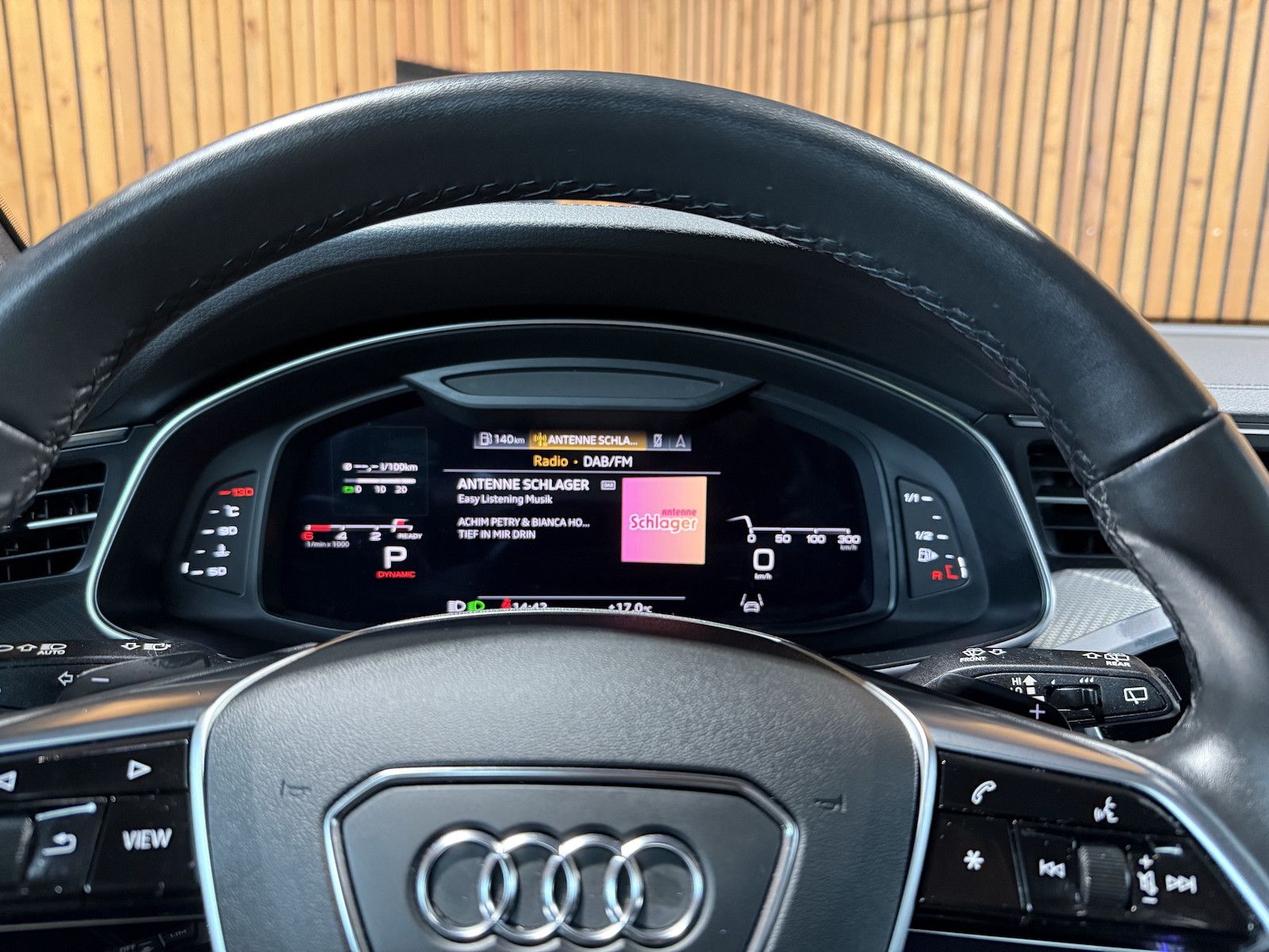 Fahrzeugabbildung Audi A6 Avant 2,0 TDI *Navi*ACC*Kam*Pano*Virtual*Keyl