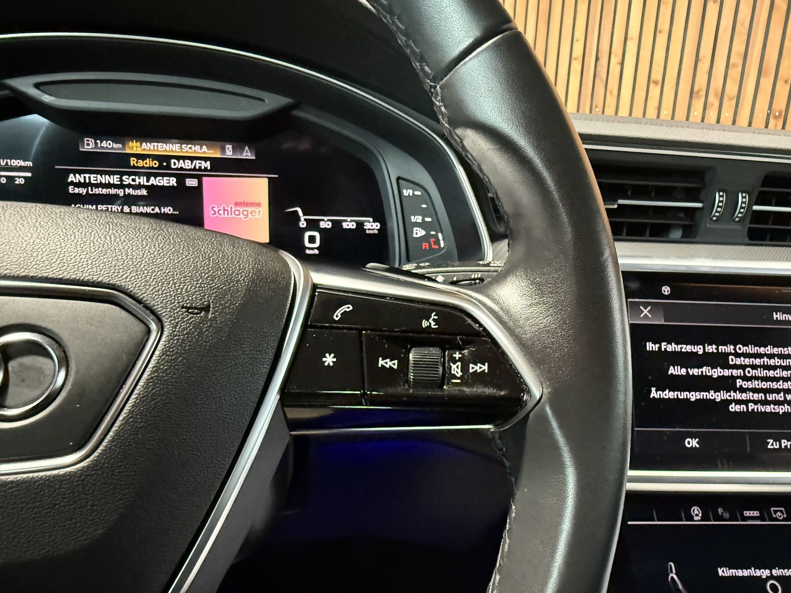 Fahrzeugabbildung Audi A6 Avant 2,0 TDI *Navi*ACC*Kam*Pano*Virtual*Keyl