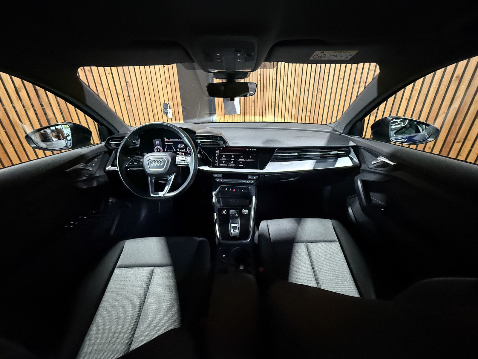 Fahrzeugabbildung Audi A3 Sportback advanced TFSI *Navi*LED*Kam*Virtual