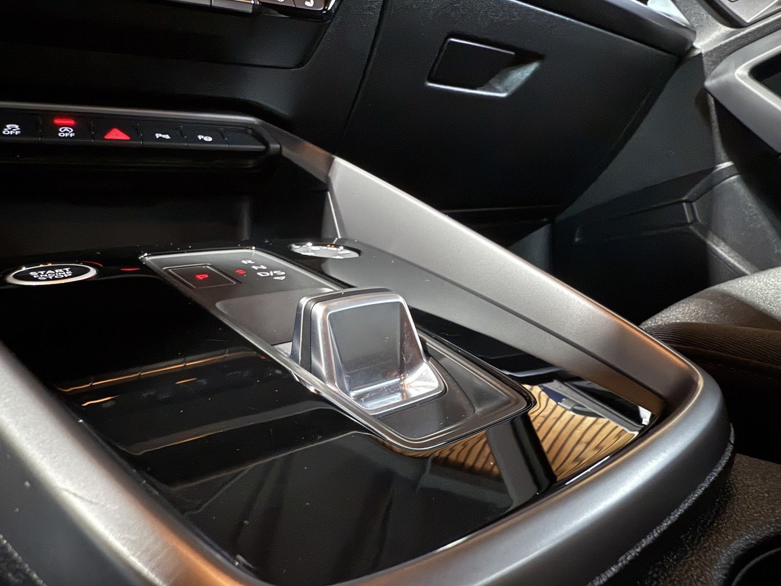 Fahrzeugabbildung Audi A3 Sportback advanced TFSI *Navi*LED*Kam*Virtual