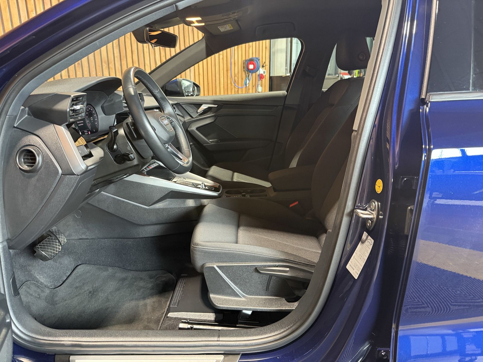 Fahrzeugabbildung Audi A3 Sportback advanced TFSI *Navi*LED*Kam*Virtual