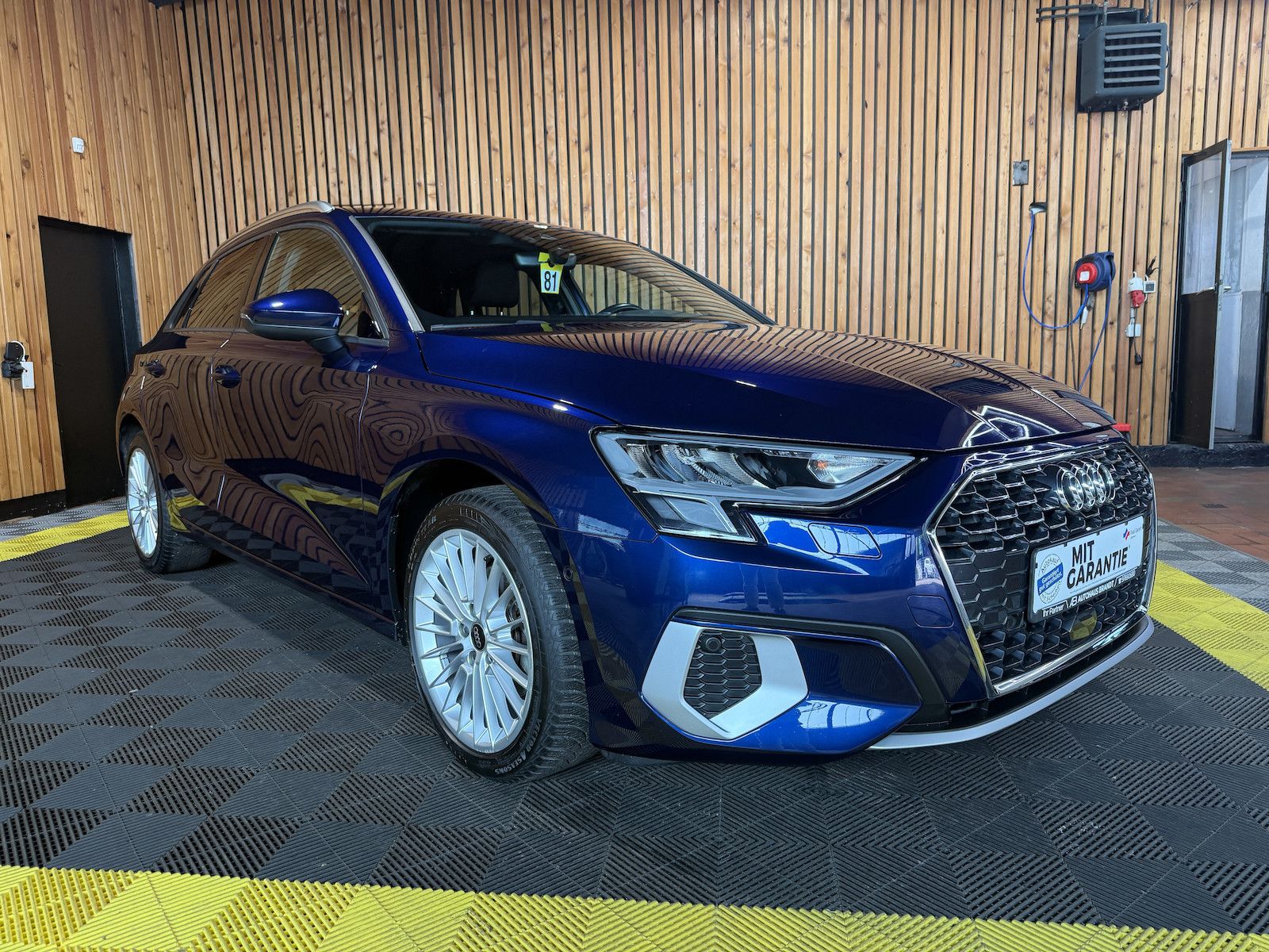 Fahrzeugabbildung Audi A3 Sportback advanced TFSI *Navi*LED*Kam*Virtual