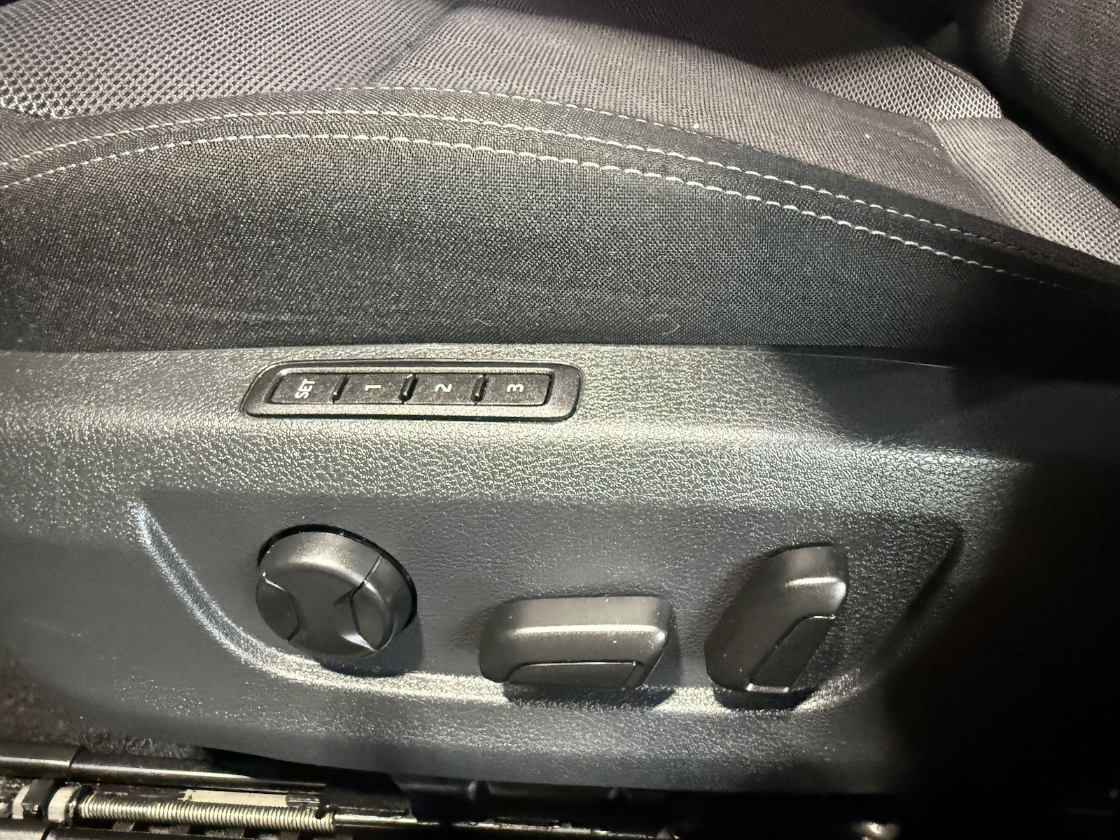 Fahrzeugabbildung SKODA Superb Combi Style TDI DSG *Navi*ACC*Virtual*AHK