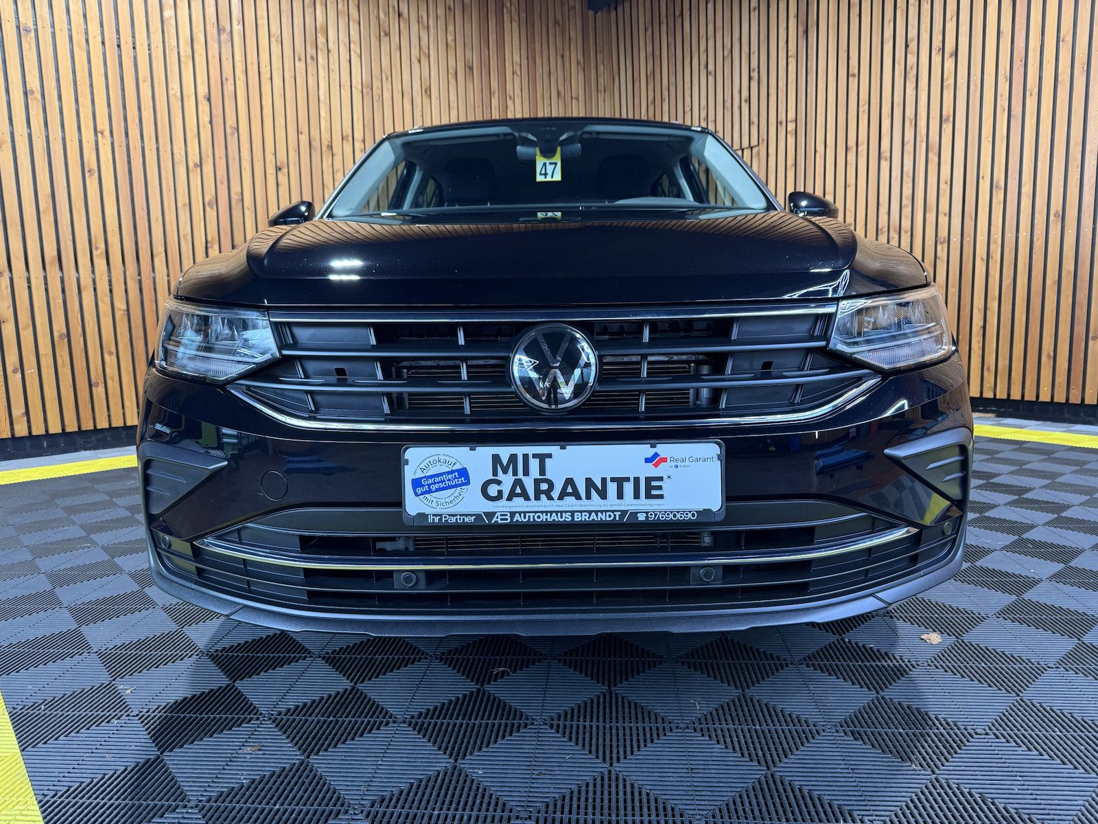 Fahrzeugabbildung Volkswagen Tiguan 1,5 TSI Move DSG *Navi*ACC*Kam*LED*App*