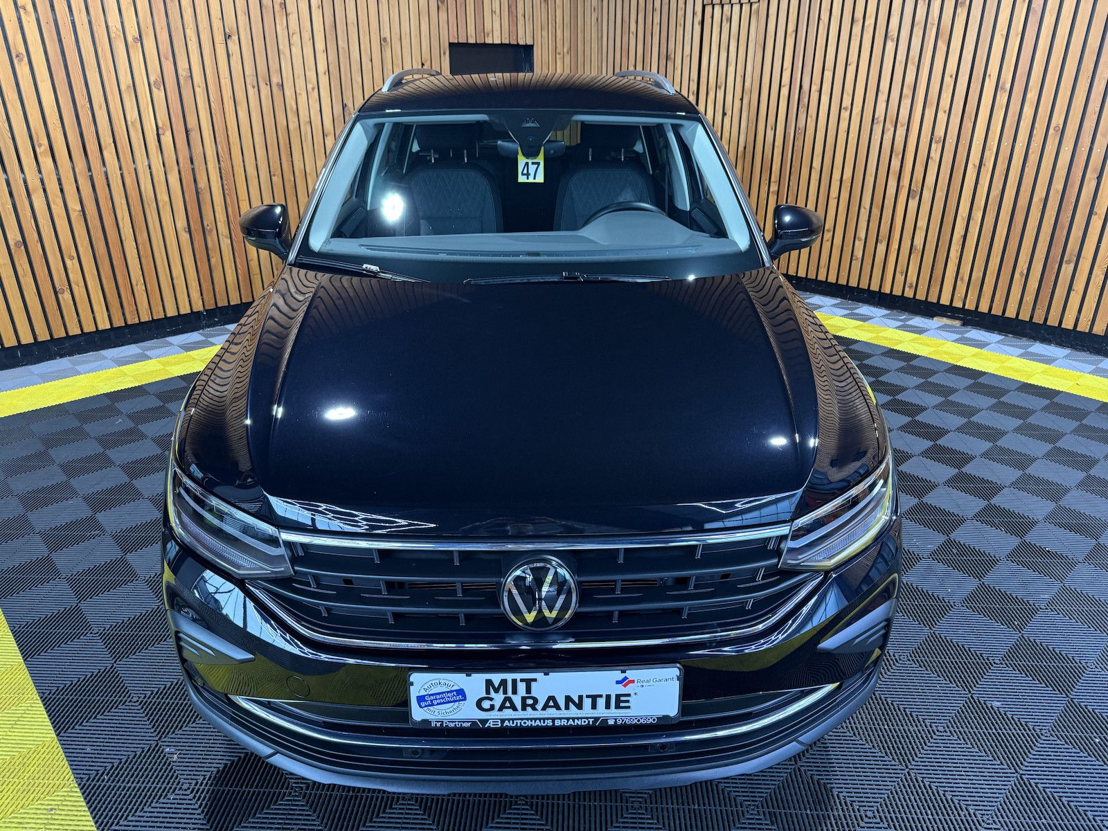 Fahrzeugabbildung Volkswagen Tiguan 1,5 TSI Move DSG *Navi*ACC*Kam*LED*App*