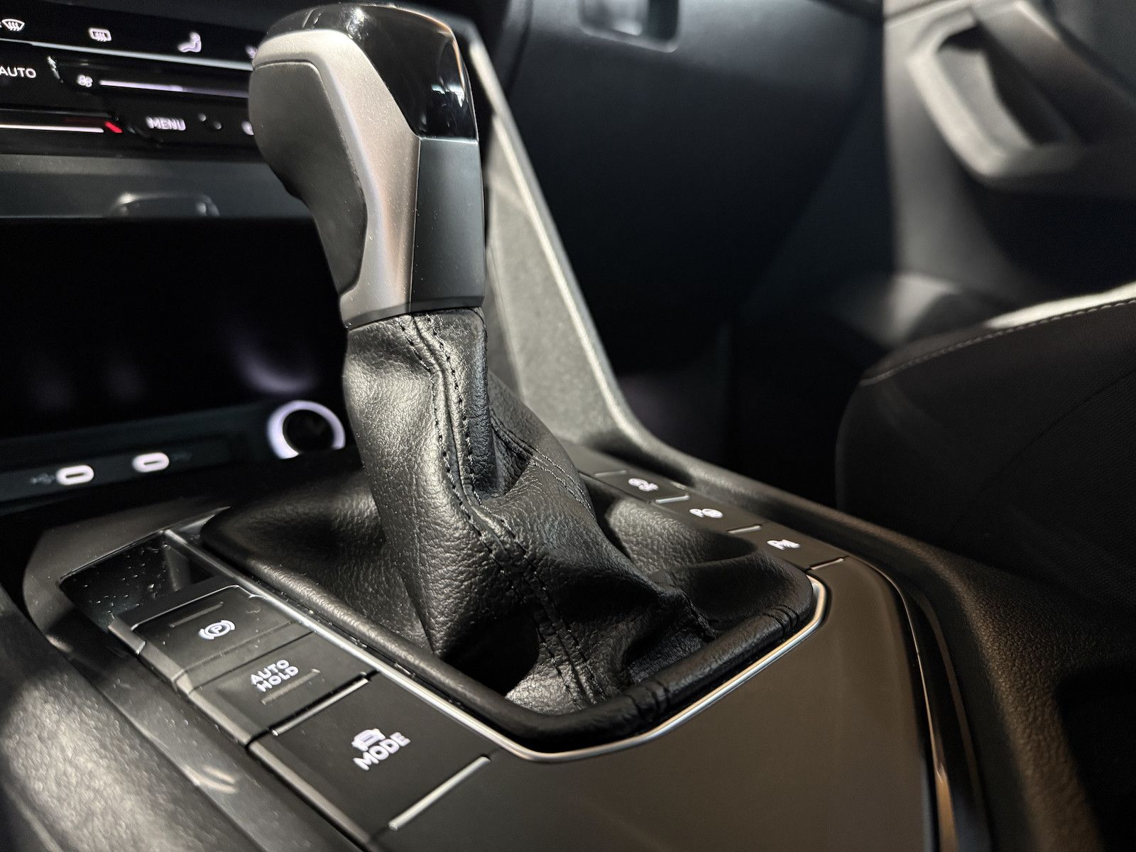 Fahrzeugabbildung Volkswagen Tiguan 1,5 TSI Move DSG *Navi*ACC*Kam*LED*App*