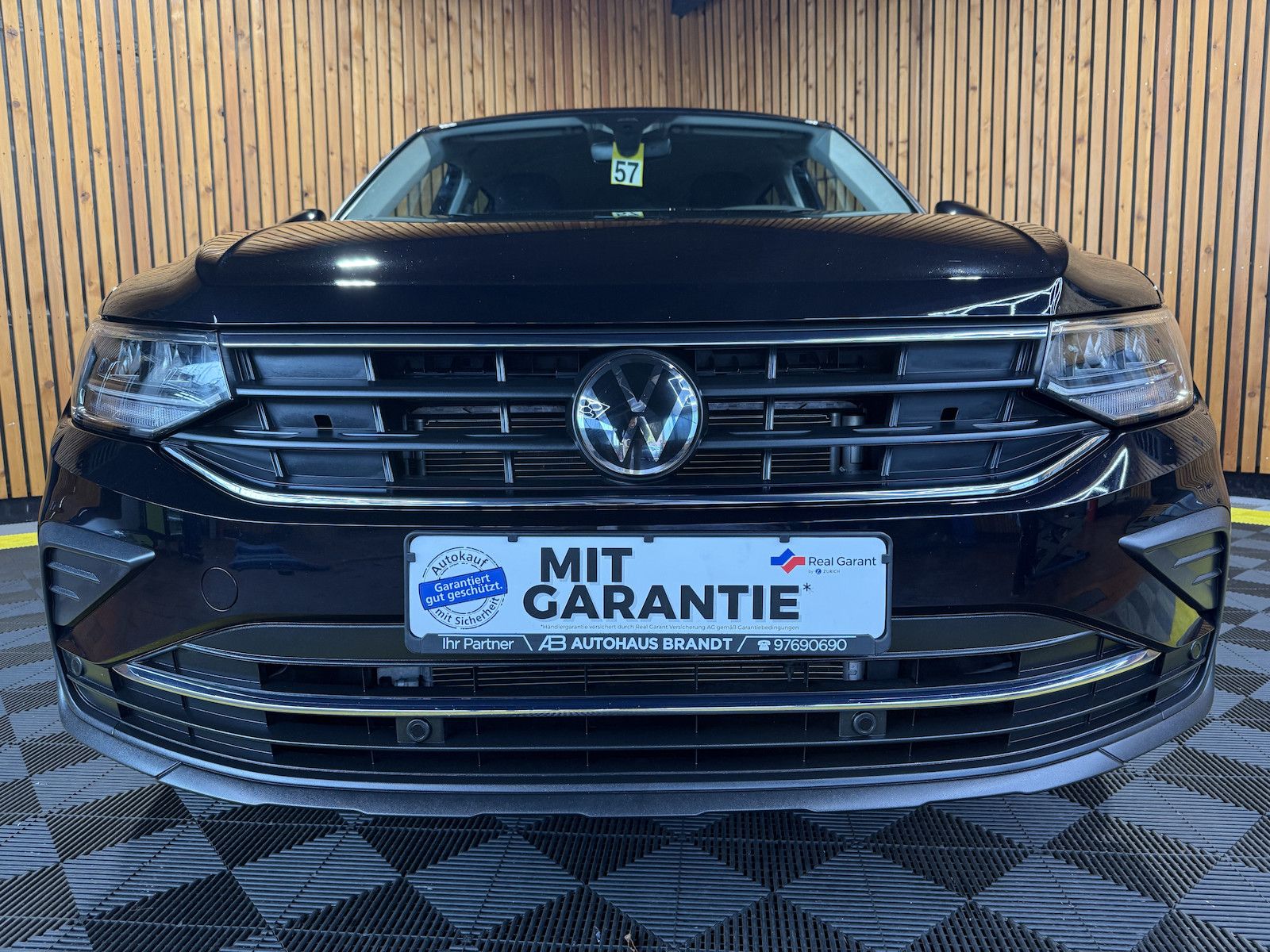 Fahrzeugabbildung Volkswagen Tiguan 1,5 TSI Move DSG *Navi*ACC*Kam*LED*App*