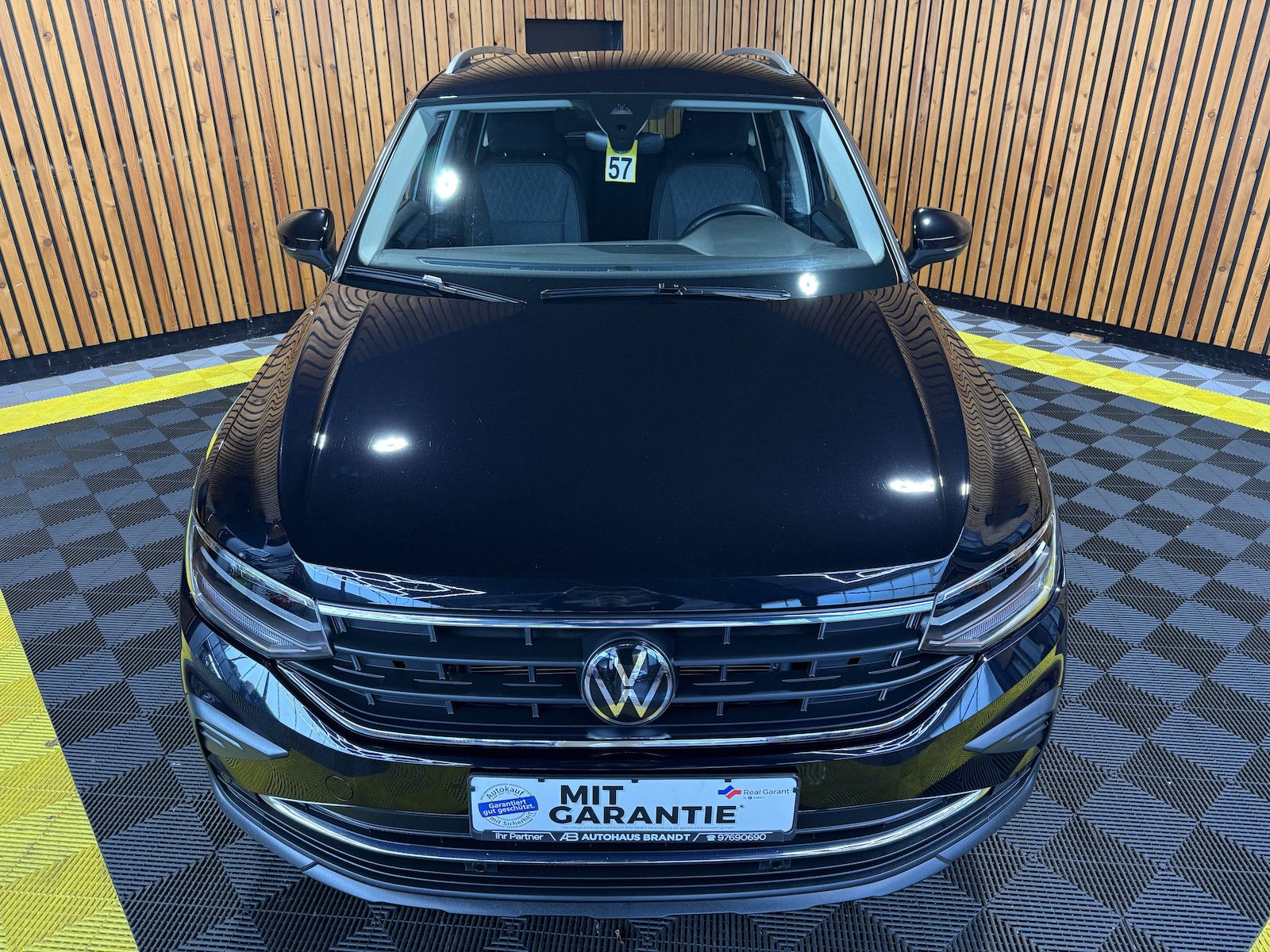 Fahrzeugabbildung Volkswagen Tiguan 1,5 TSI Move DSG *Navi*ACC*Kam*LED*App*