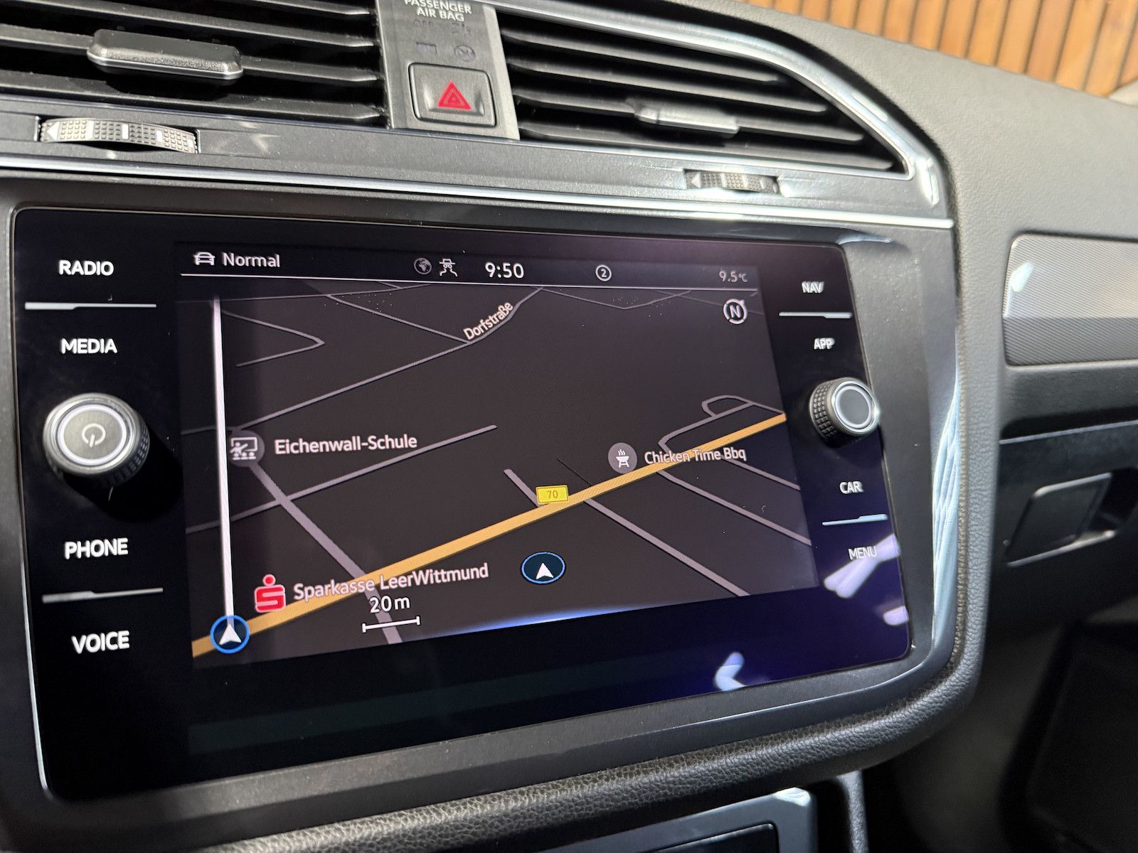 Fahrzeugabbildung Volkswagen Tiguan Allspace 2,0 TDI 4M DSG Navi*Kam*AHK*Head