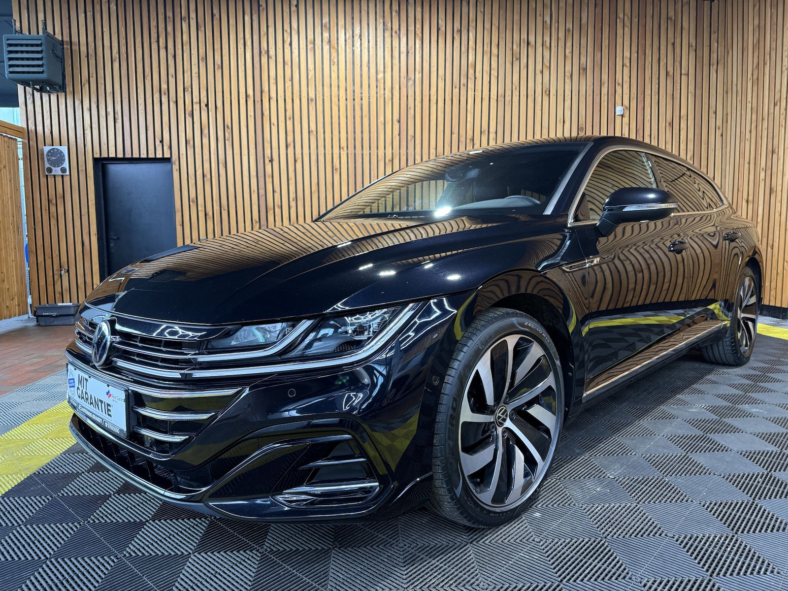 Volkswagen Arteon SB. 2,0 TSI R-Line*Navi*Kam*AHK*Keyl.*IQ*
