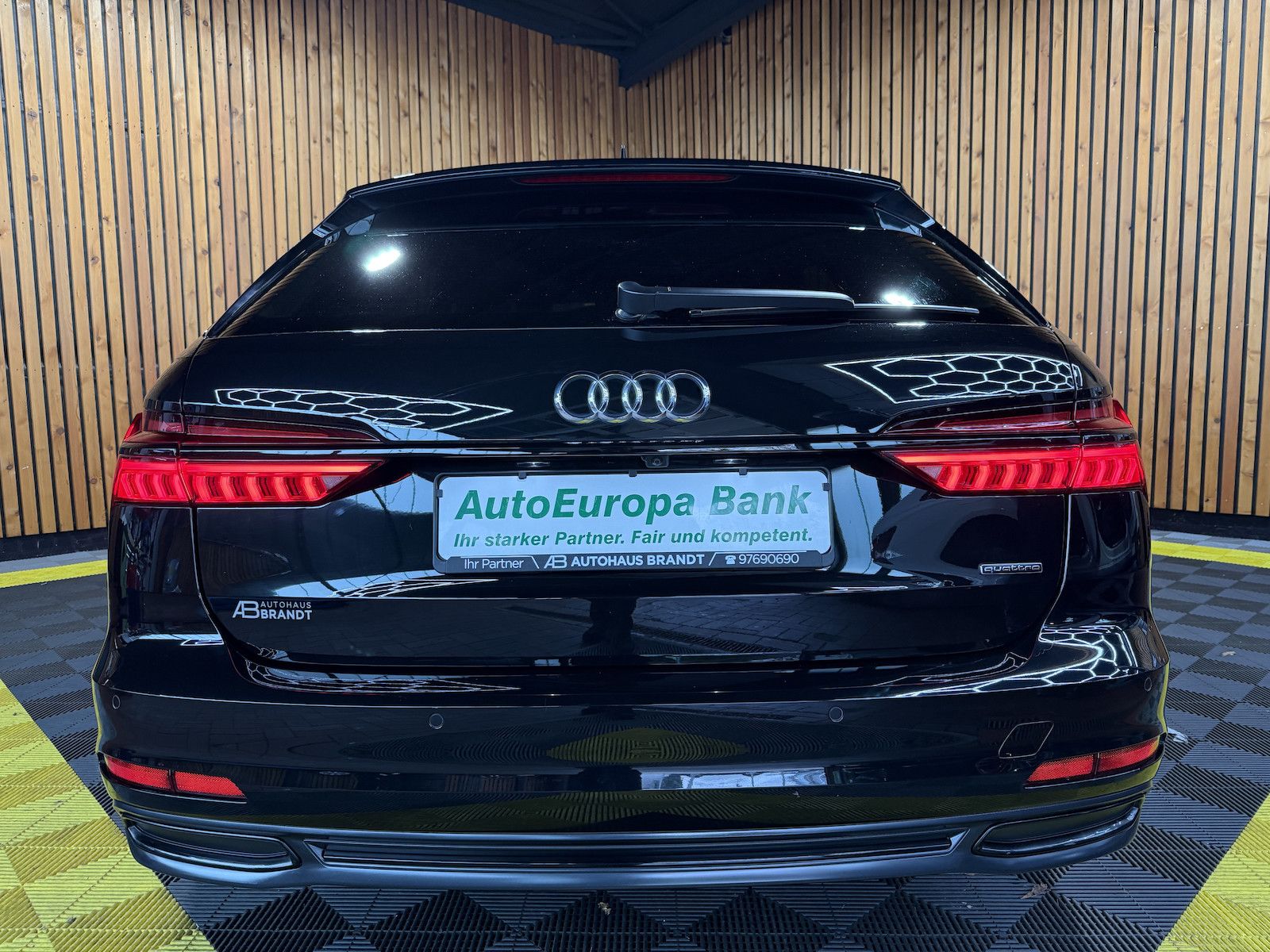 Fahrzeugabbildung Audi A6 Avant 50TFSIe S Line*Navi*Matrix*360*ACC*Keyl