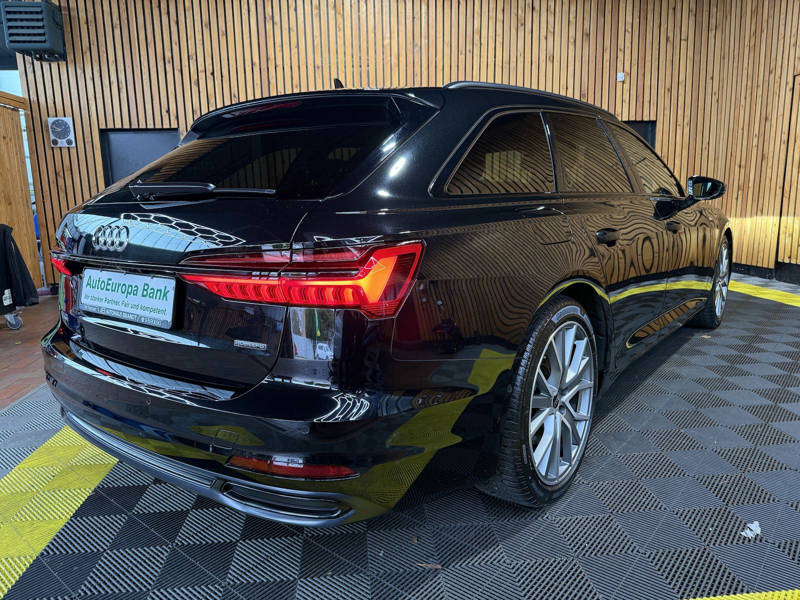 Fahrzeugabbildung Audi A6 Avant 50TFSIe S Line*Navi*Matrix*360*ACC*Keyl