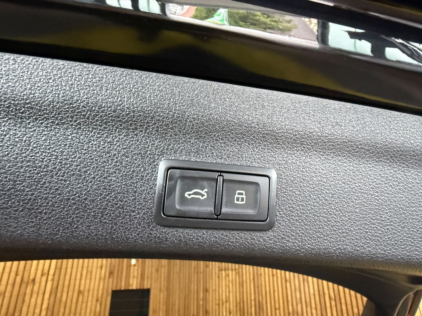 Fahrzeugabbildung Audi A6 Avant 50TFSIe S Line*Navi*Matrix*360*ACC*Keyl