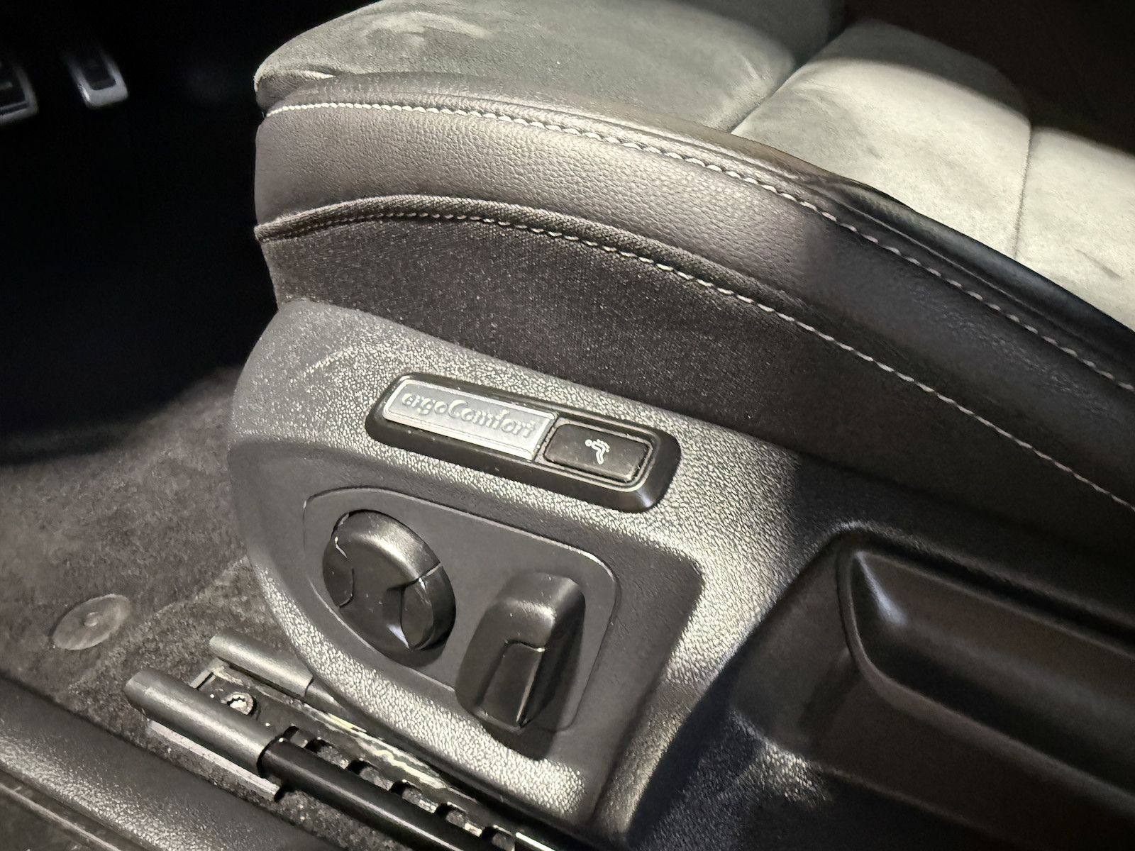 Fahrzeugabbildung Volkswagen Arteon SB. 2,0 TSI R-Line*Navi*Kam*Virtual*Keyl.