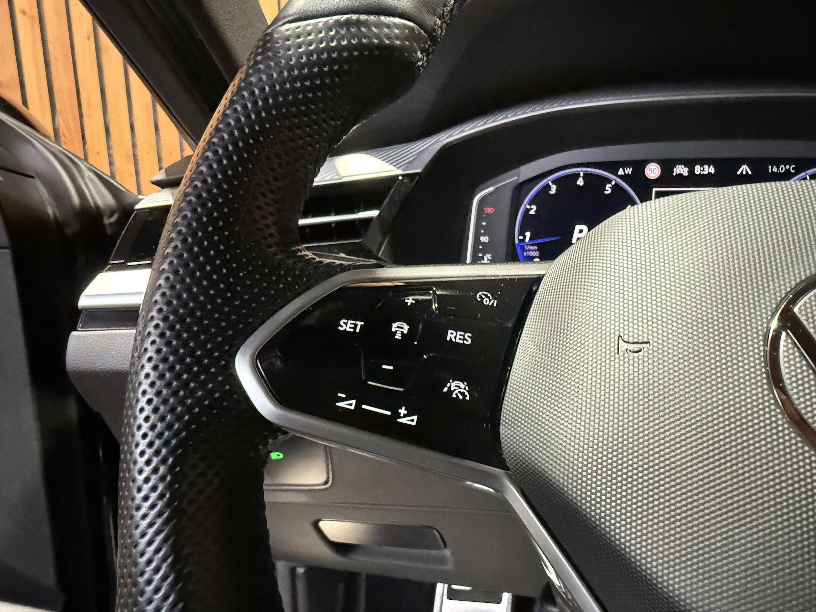 Fahrzeugabbildung Volkswagen Arteon SB. 2,0 TSI R-Line*Navi*Kam*Virtual*Keyl.