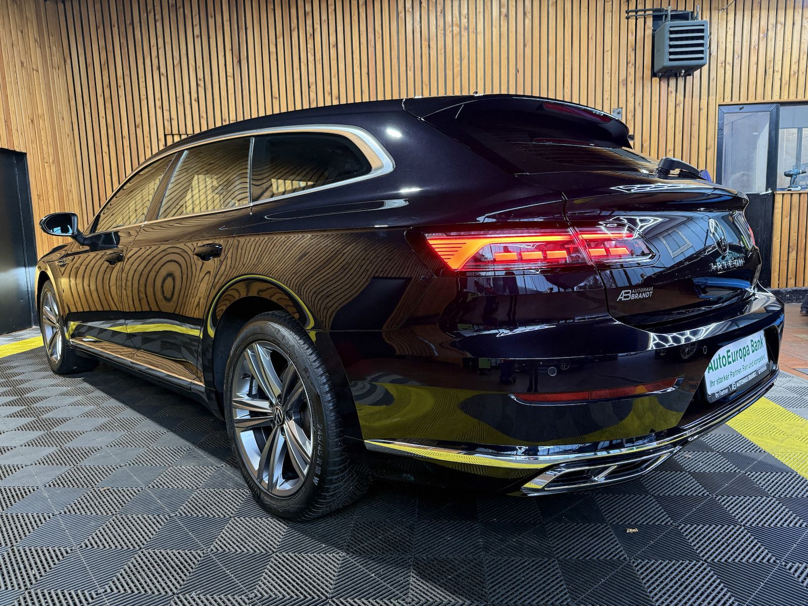 Fahrzeugabbildung Volkswagen Arteon SB. 2,0 TSI R-Line*Navi*Kam*Virtual*Keyl.